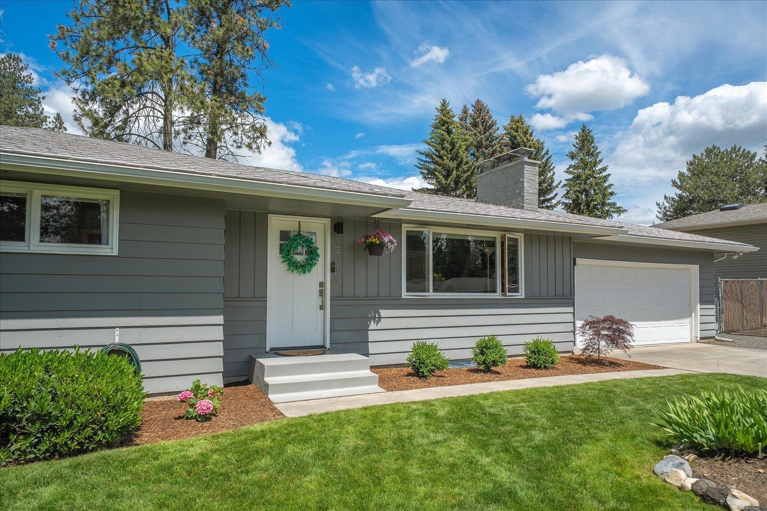 13619 E 27th Ave - Photo 1
