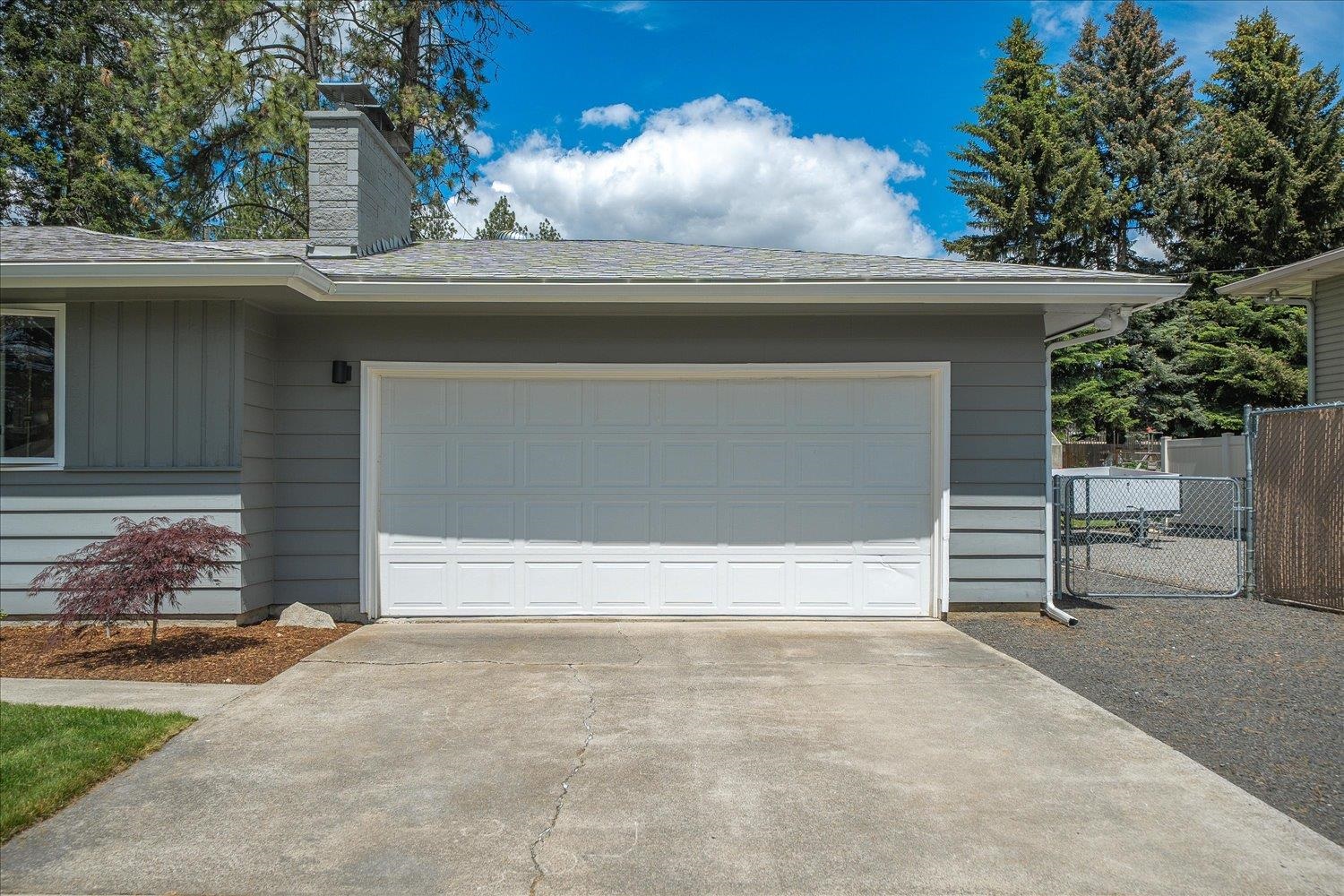 13619 E 27th Ave - Photo 3