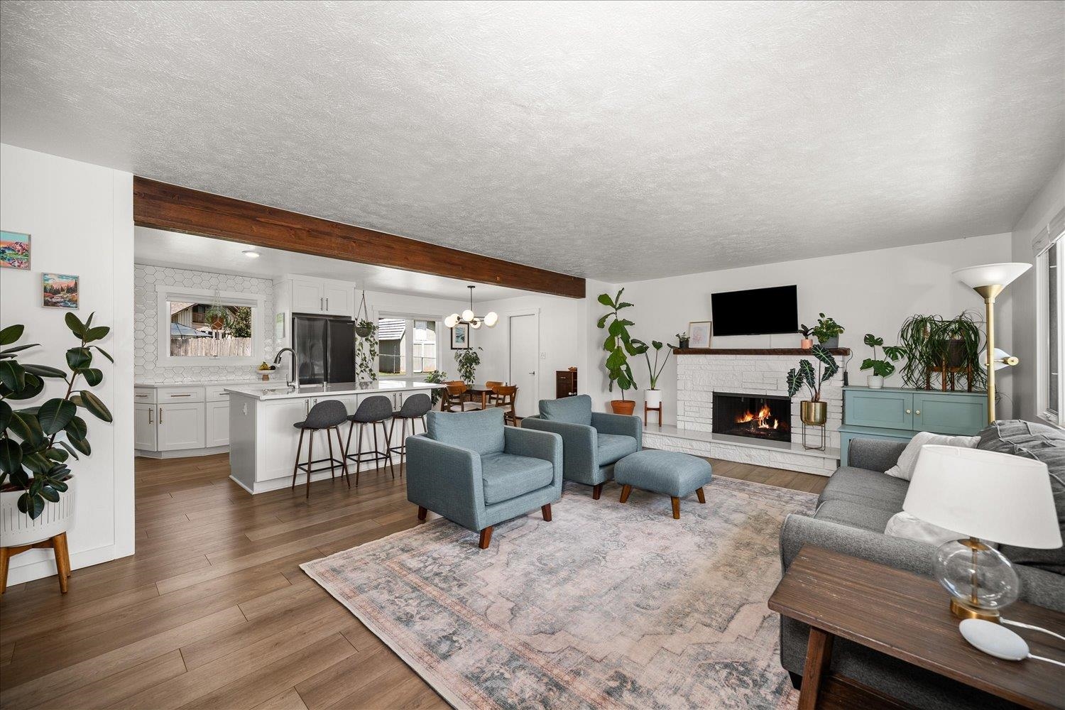 13619 E 27th Ave - Photo 4