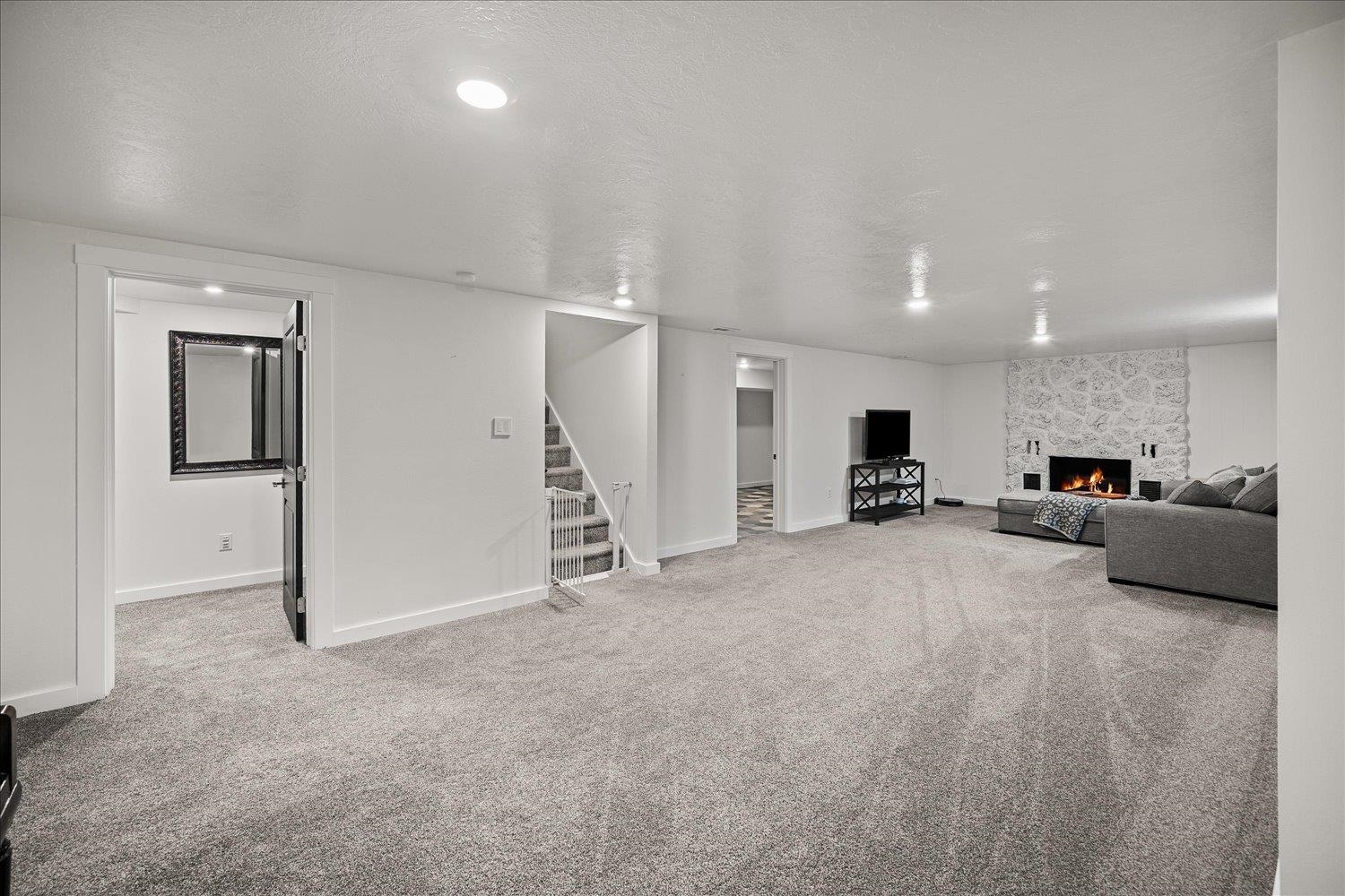 13619 E 27th Ave - Photo 18