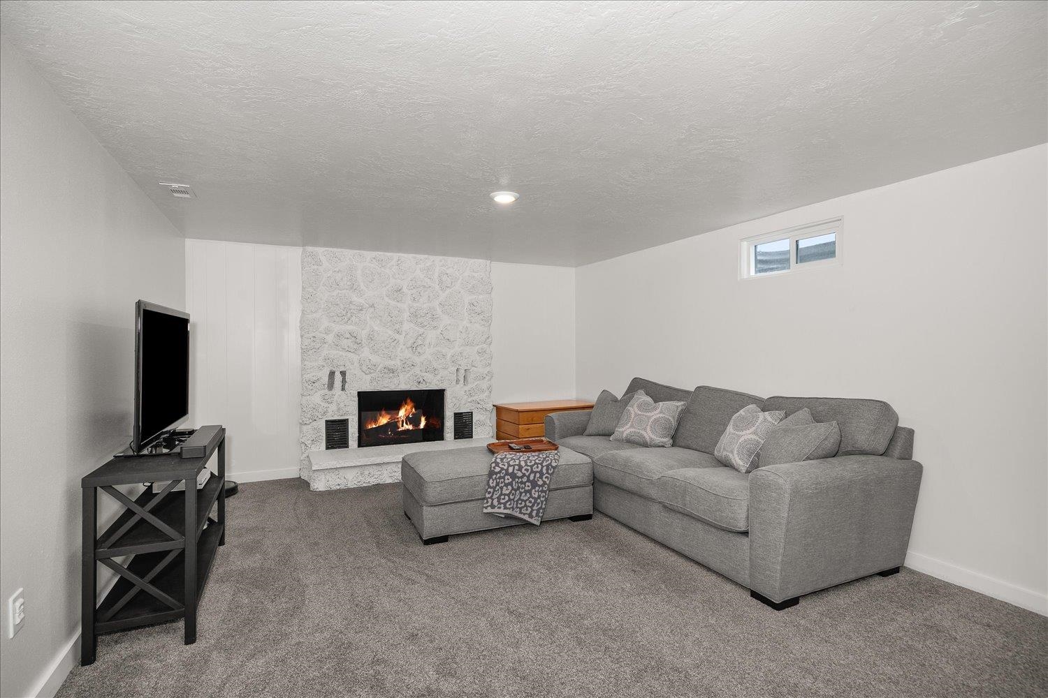 13619 E 27th Ave - Photo 22