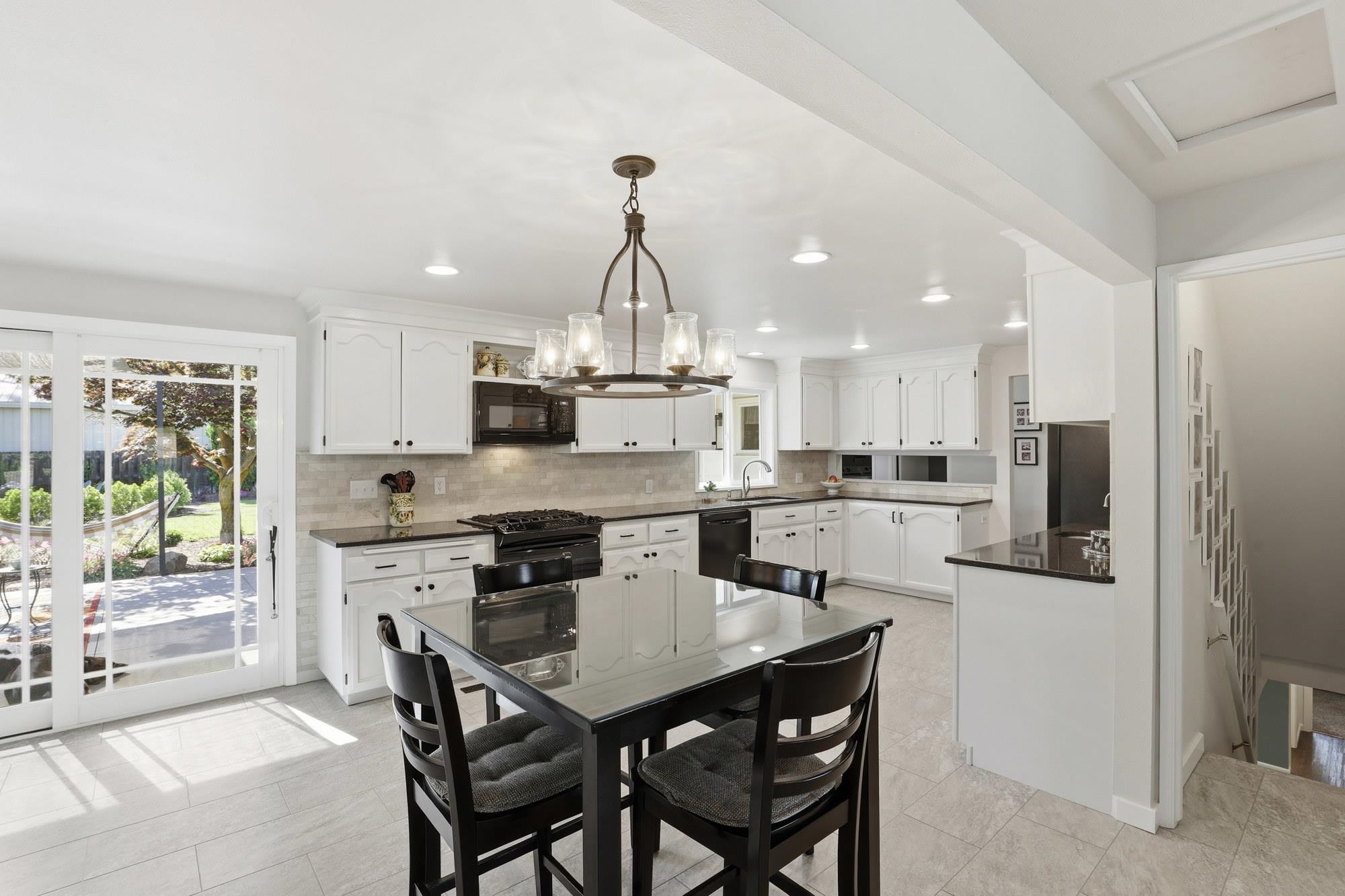 3906 S Lee St - Photo 12