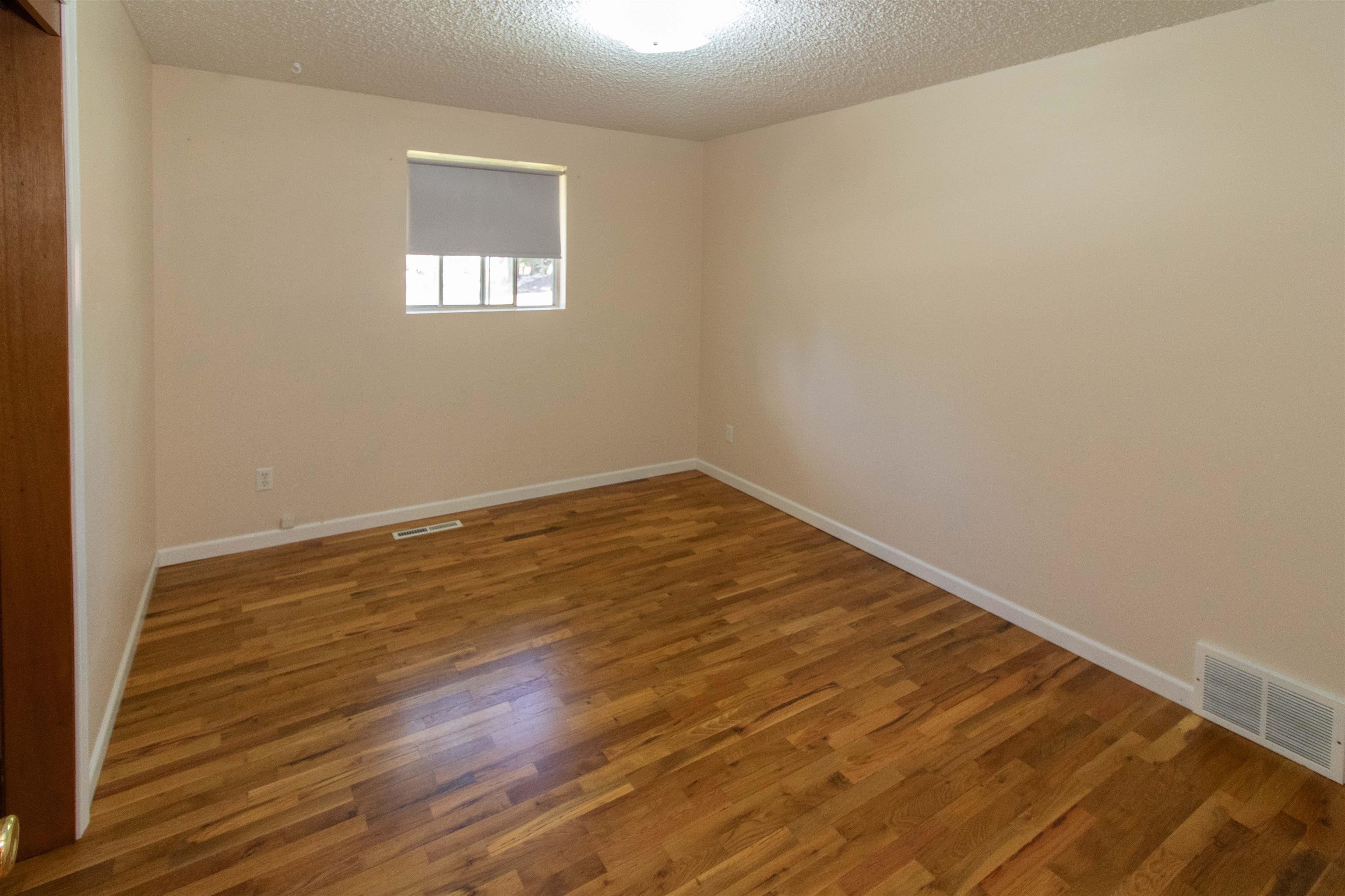 17704 N Hilltop Rd - Photo 11
