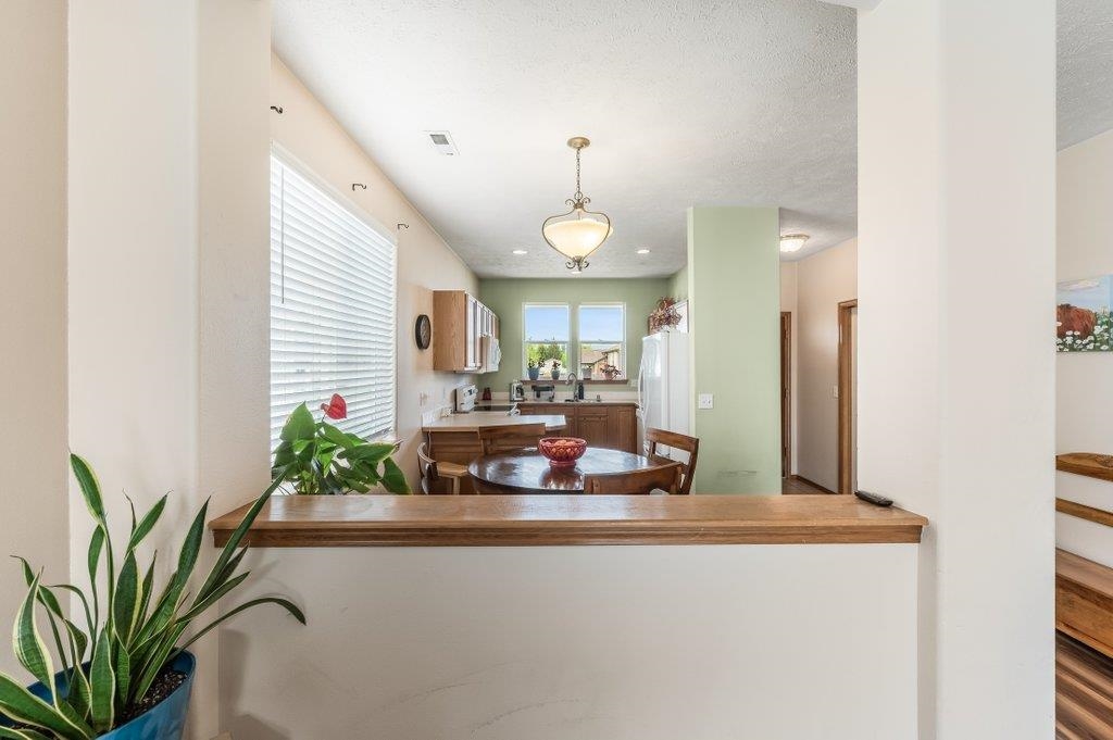 17604 E 3rd Ln - Photo 7