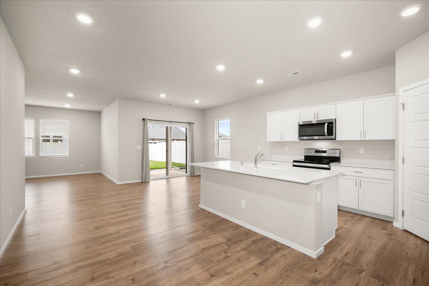 8406 W Red Ave - Photo 9
