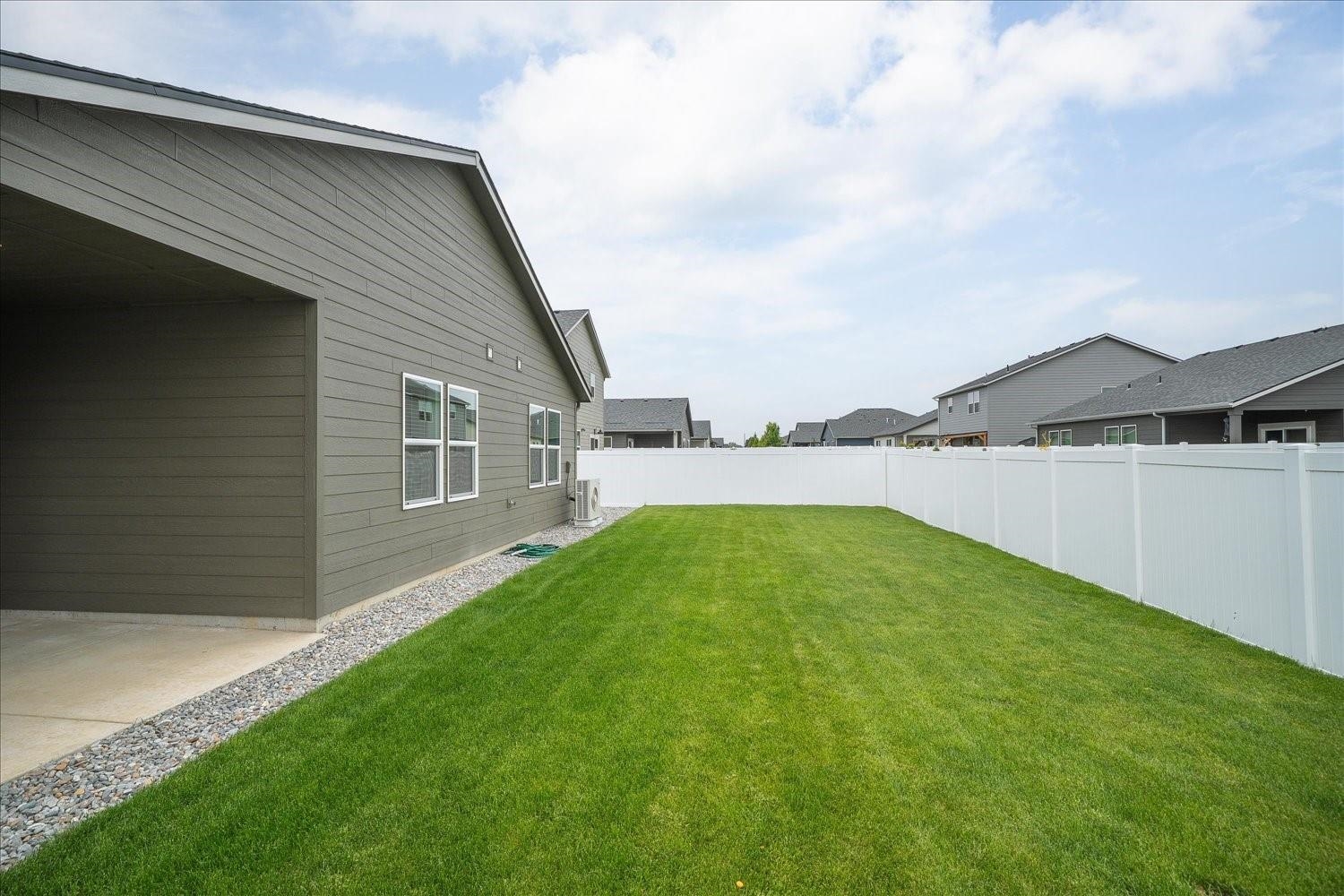 8406 W Red Ave - Photo 18