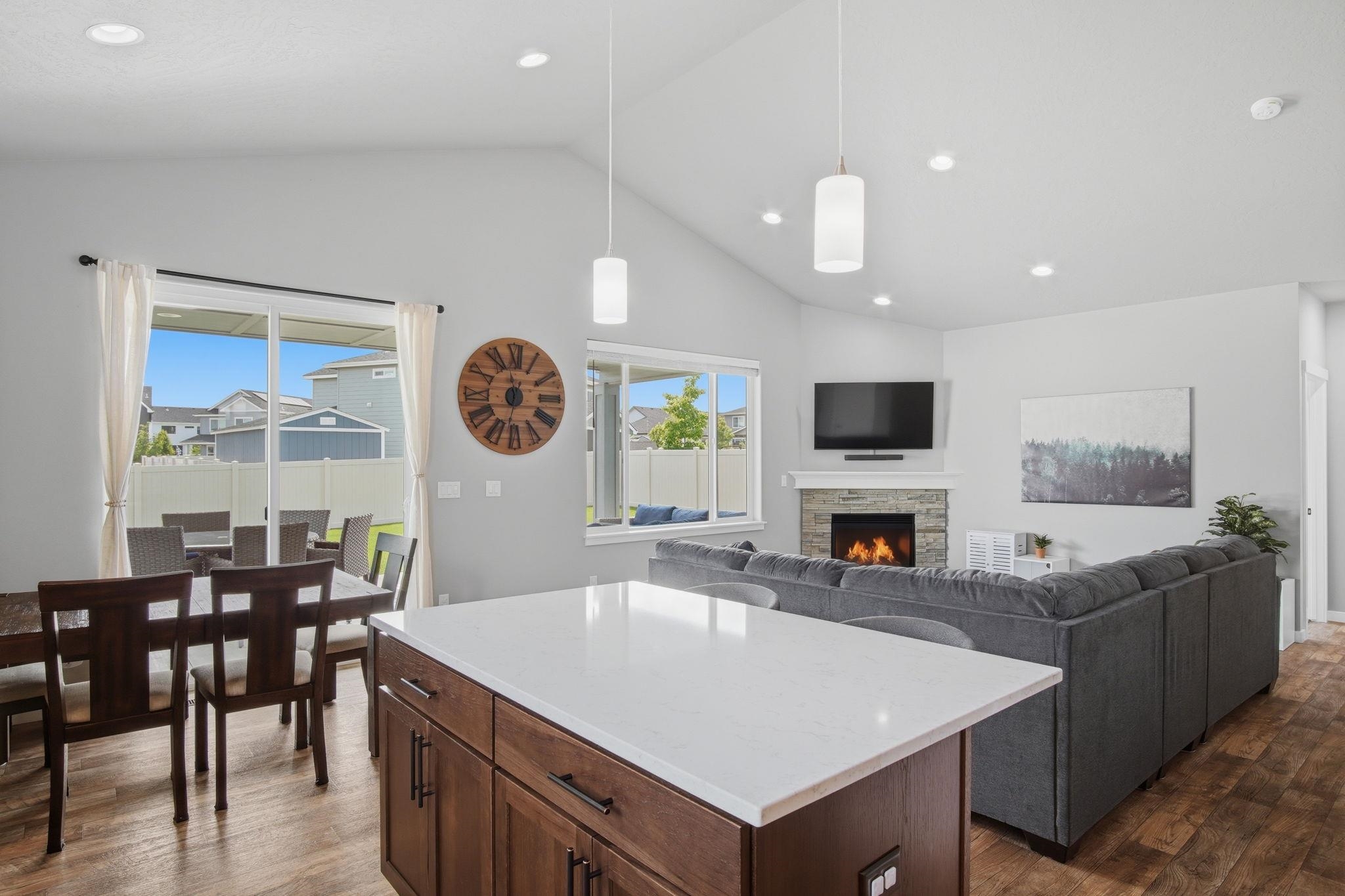 1754 N Hood River Rd - Photo 6