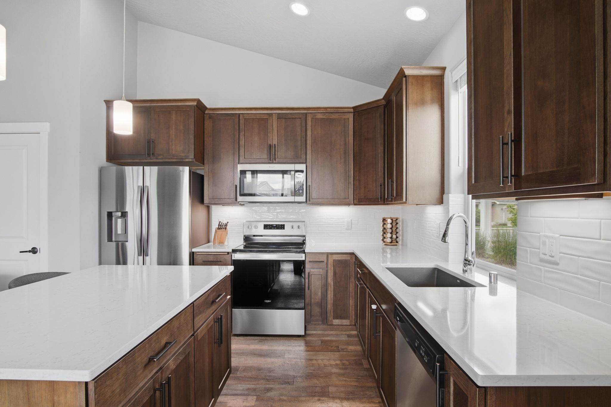 1754 N Hood River Rd - Photo 5