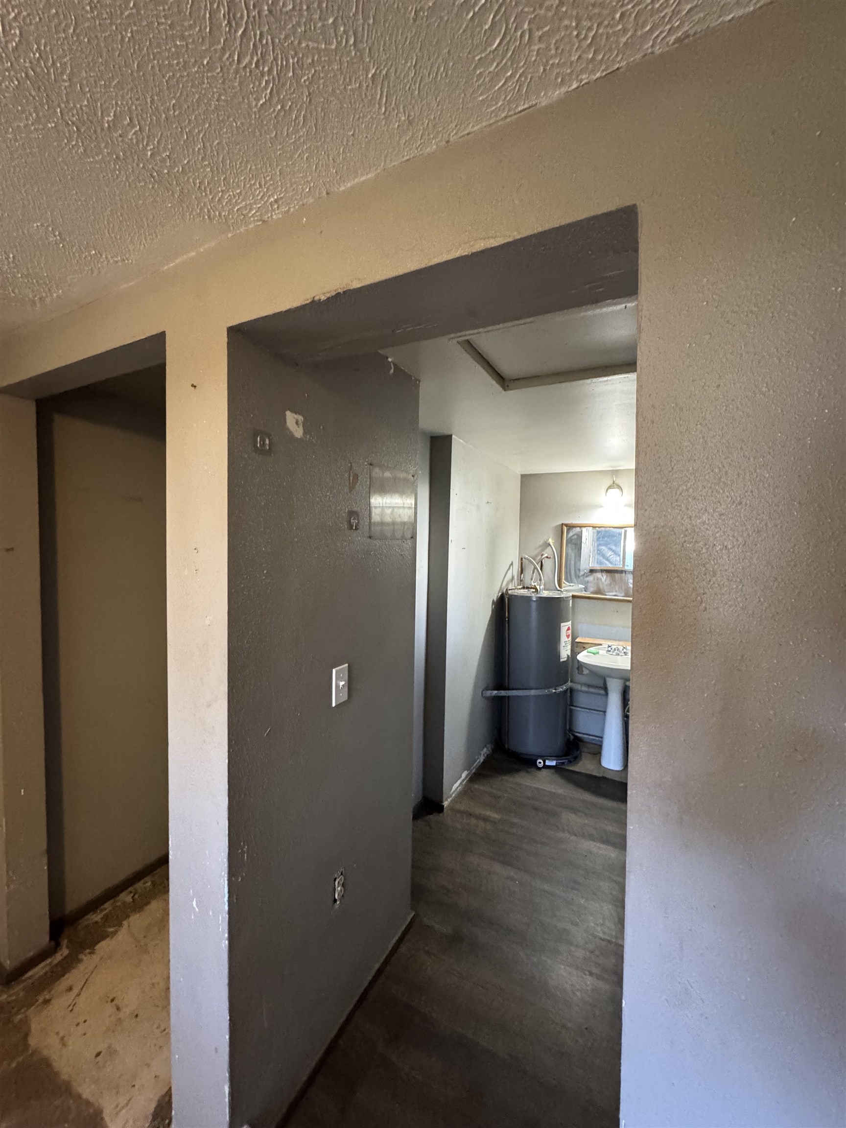 2203 E Central Ave - Photo 5