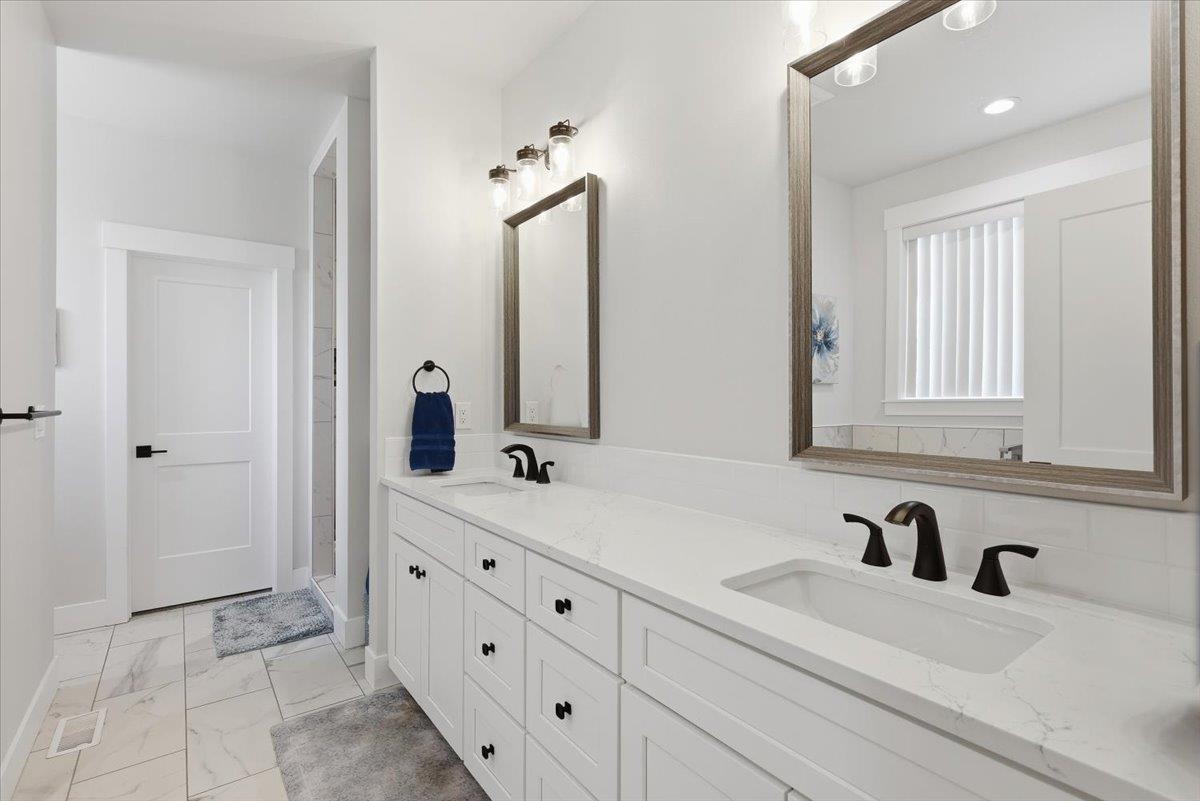 1410 S Dyer Rd - Photo 12