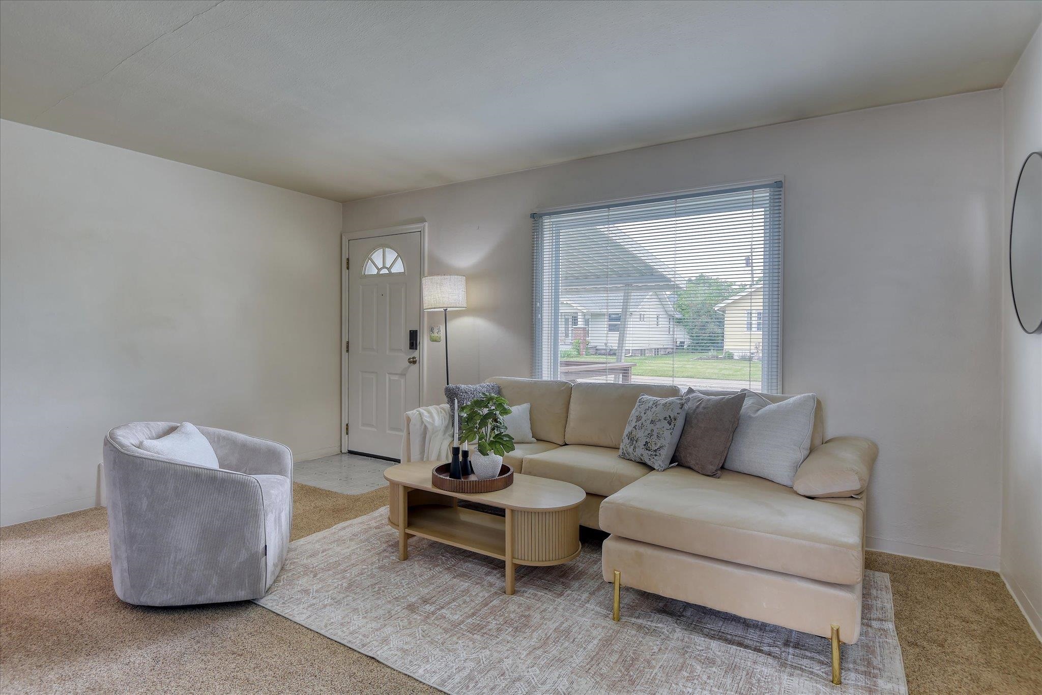 1128 E Gordon Ave - Photo 3