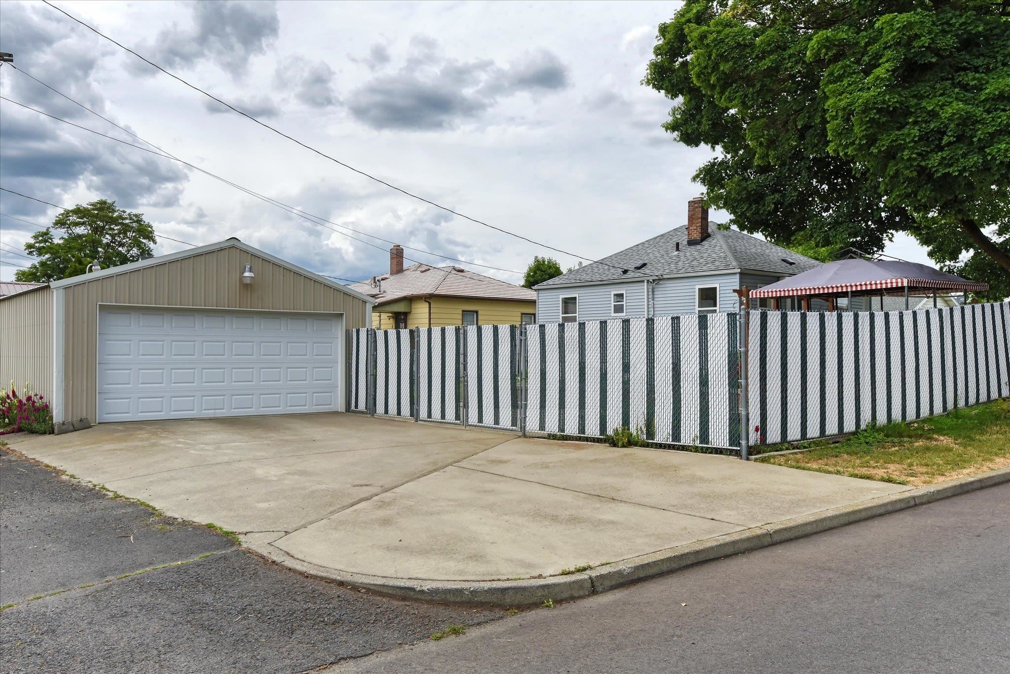 1128 E Gordon Ave - Photo 24