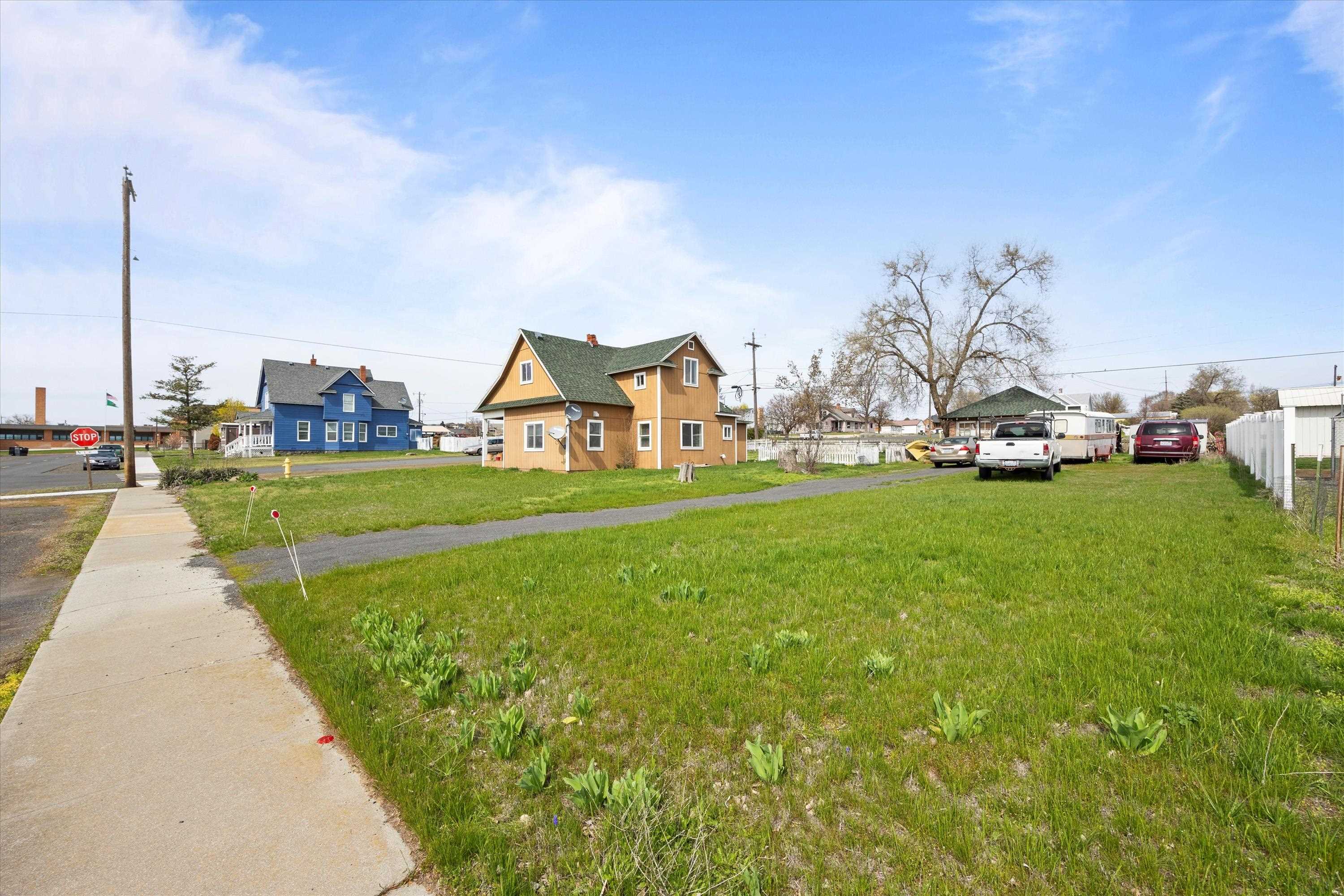 506 N I St - Photo 28