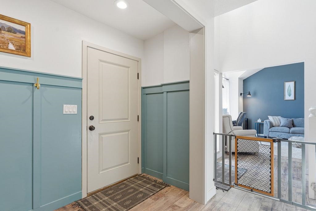 1115 E Chantel Dr - Photo 8