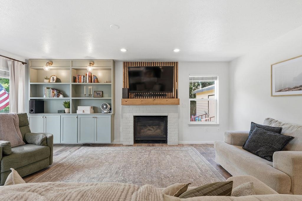 1115 E Chantel Dr - Photo 13