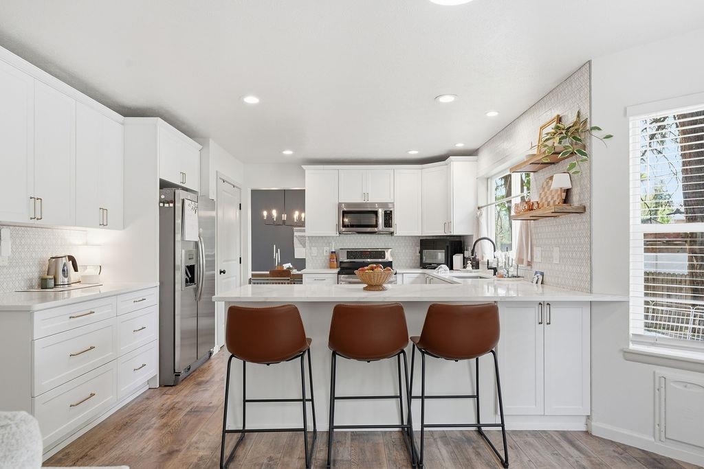 1115 E Chantel Dr - Photo 16