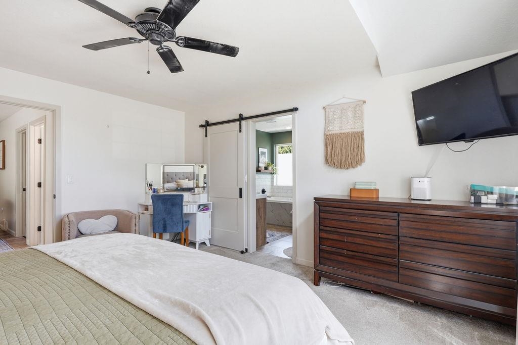 1115 E Chantel Dr - Photo 24