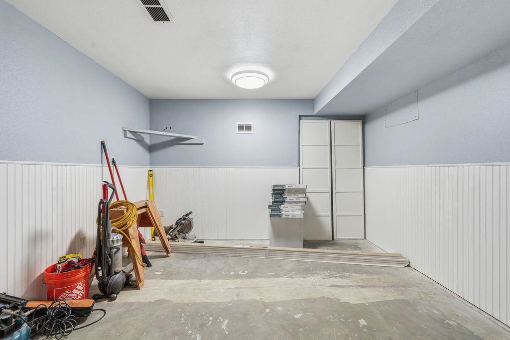 1115 E Chantel Dr - Photo 45
