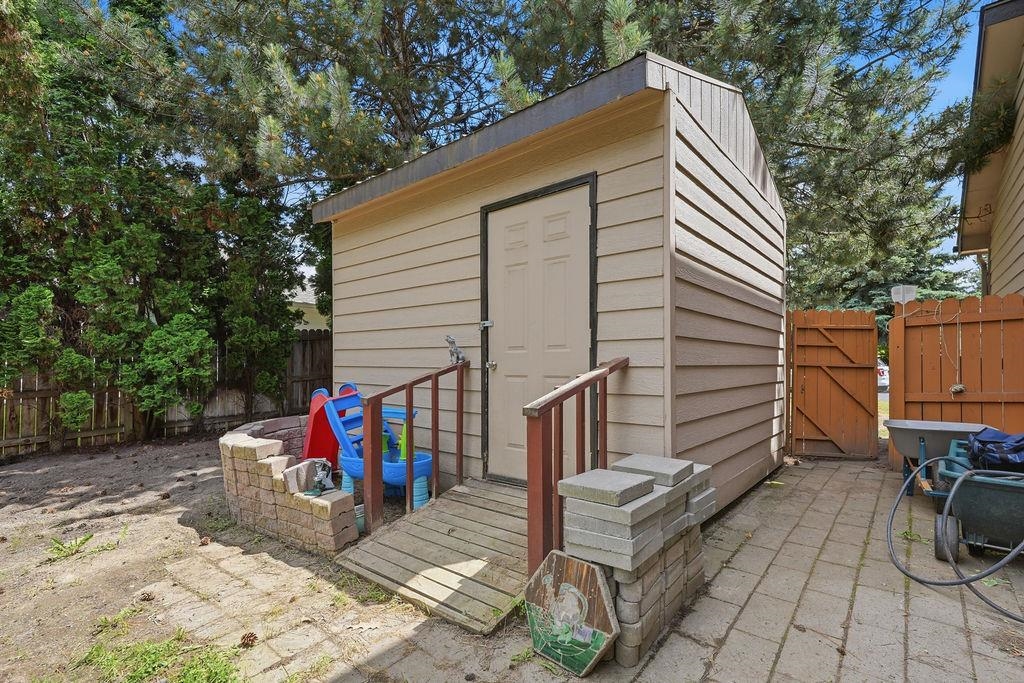 1115 E Chantel Dr - Photo 47