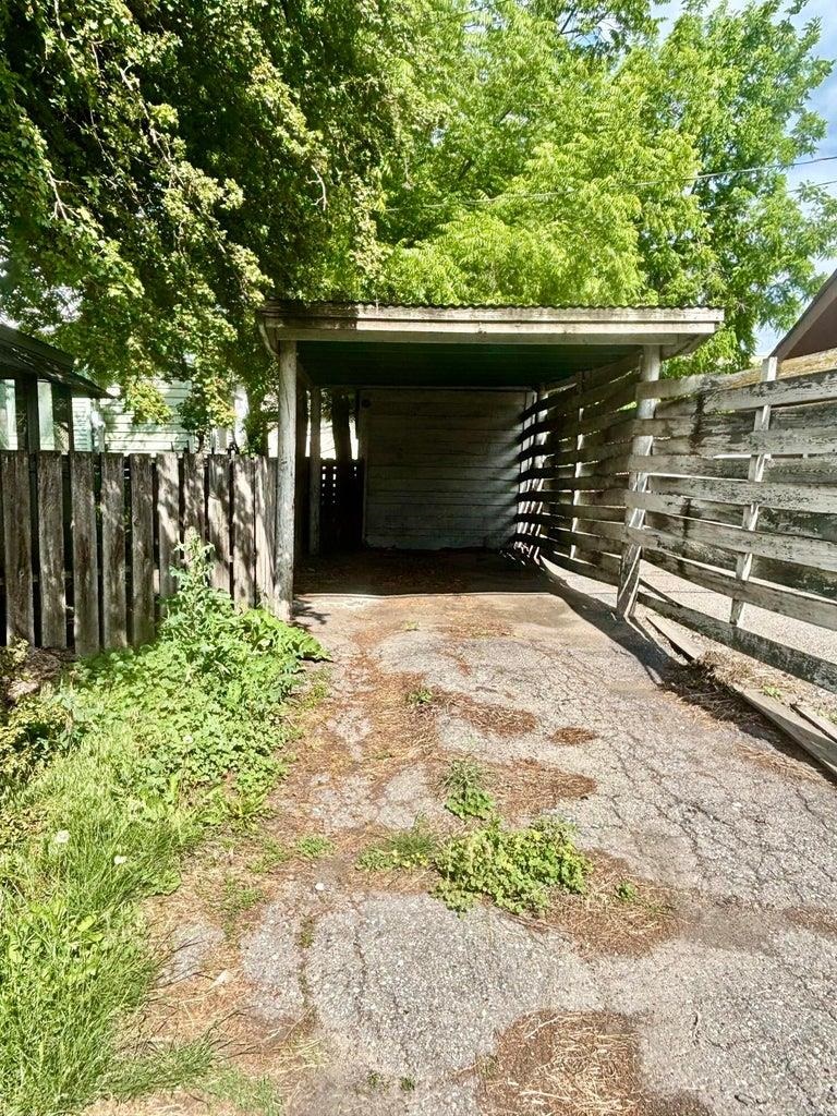 283 W 2nd Ave - Photo 9