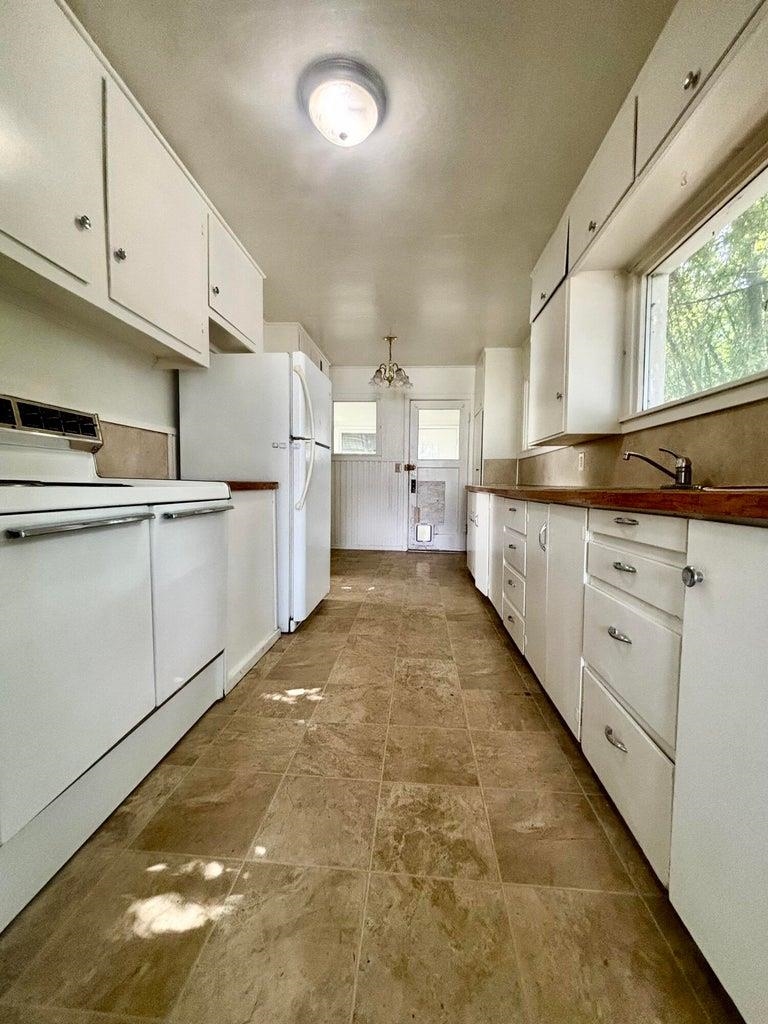 283 W 2nd Ave - Photo 12