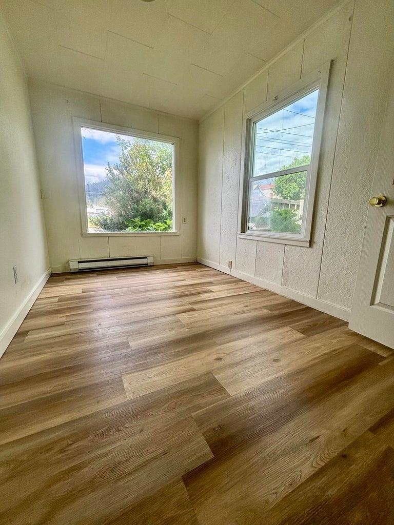 283 W 2nd Ave - Photo 14