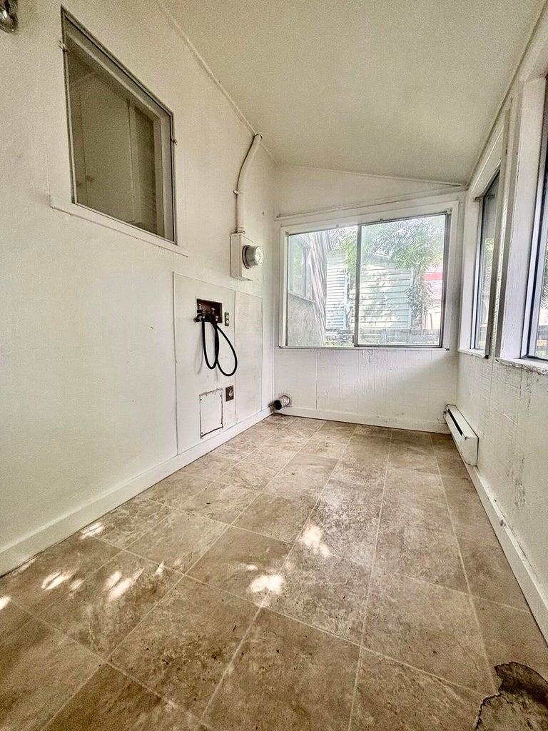 283 W 2nd Ave - Photo 18
