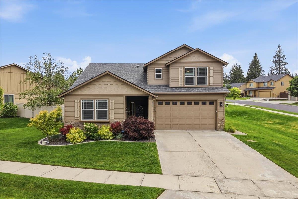 4520 E 22nd Ct - Photo 1