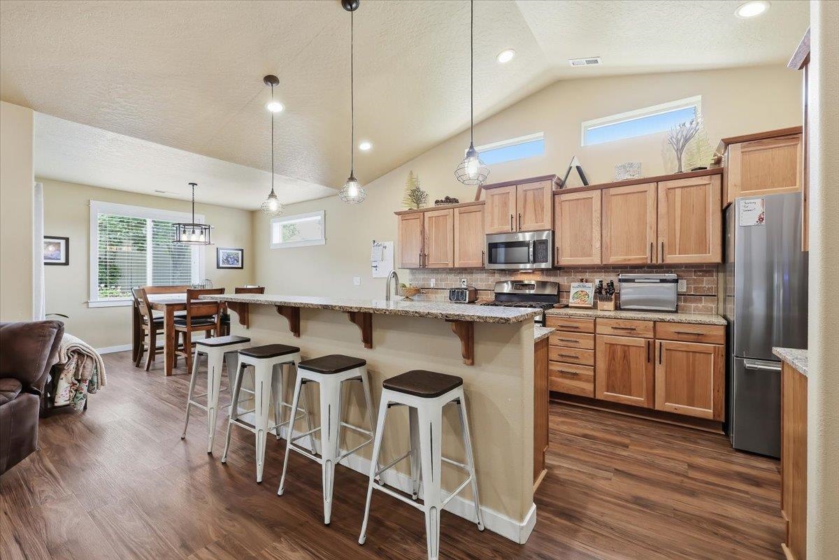 4520 E 22nd Ct - Photo 3