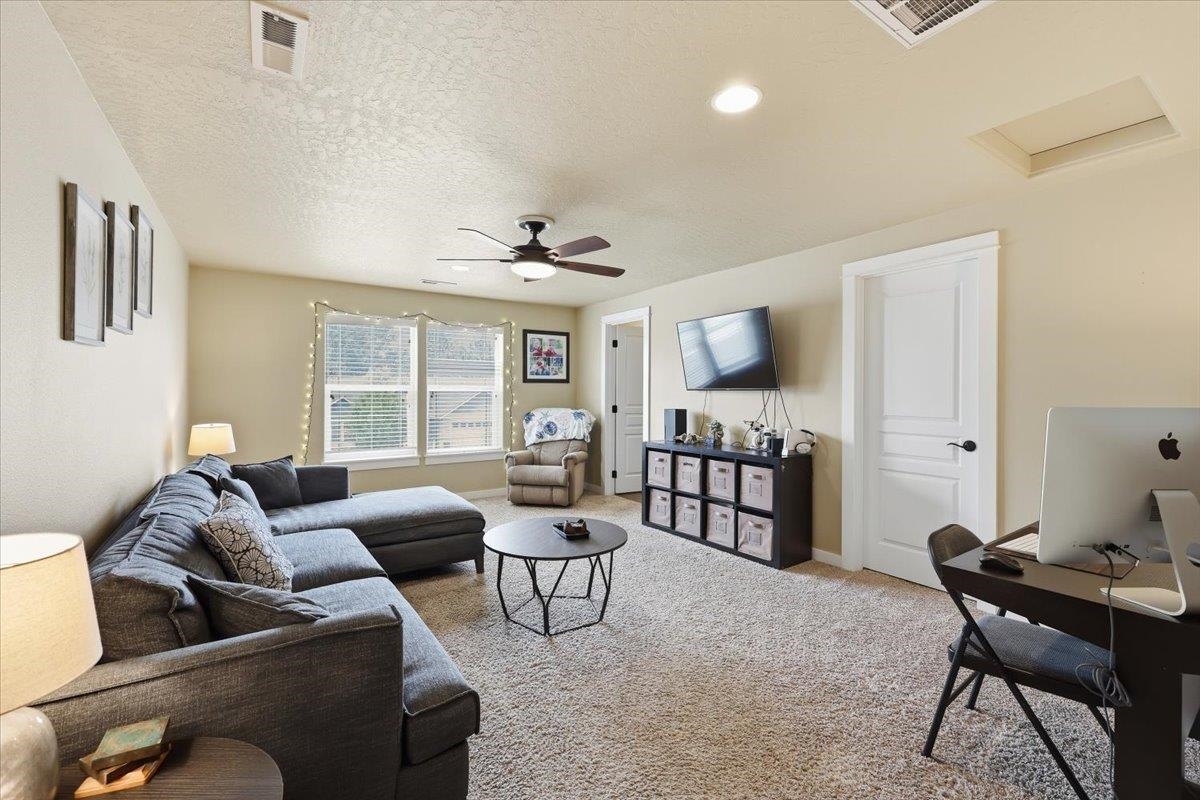 4520 E 22nd Ct - Photo 4