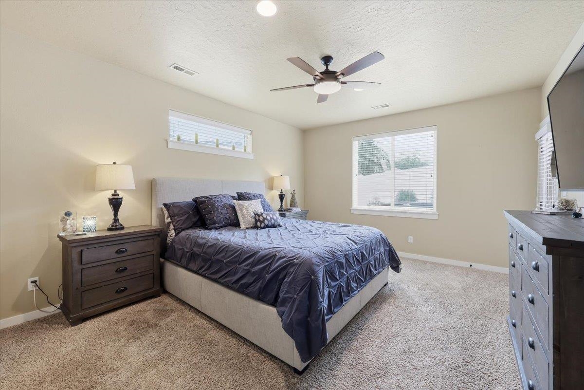 4520 E 22nd Ct - Photo 17