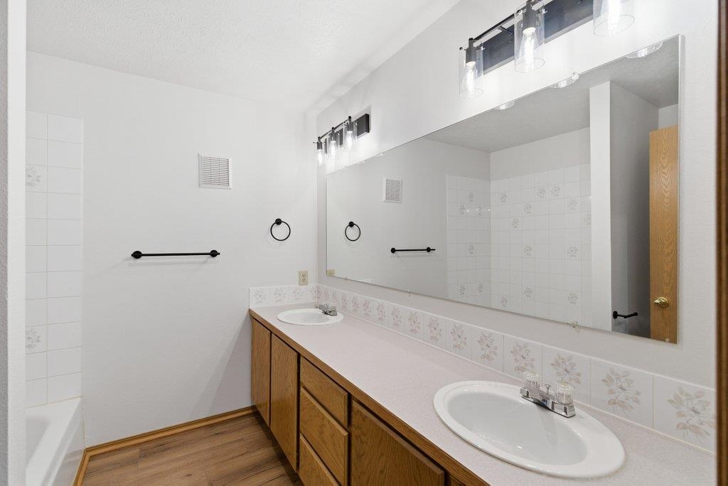 4324 N Upland Ct - Photo 18