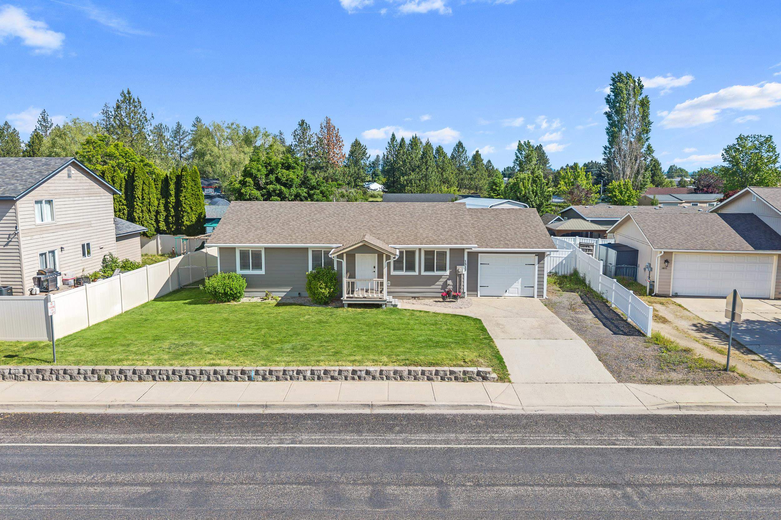 1313 E D St - Photo 1