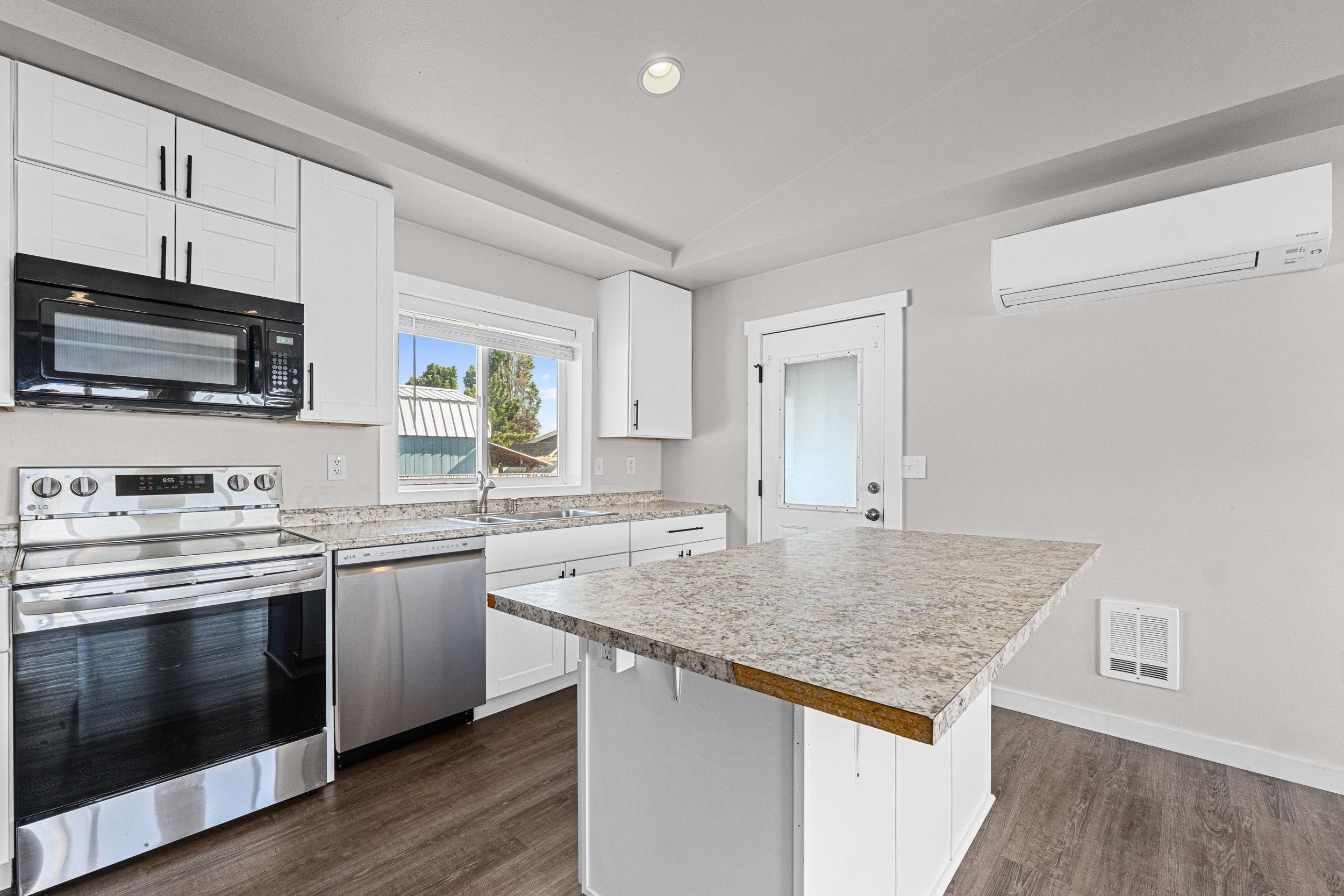 1313 E D St - Photo 15