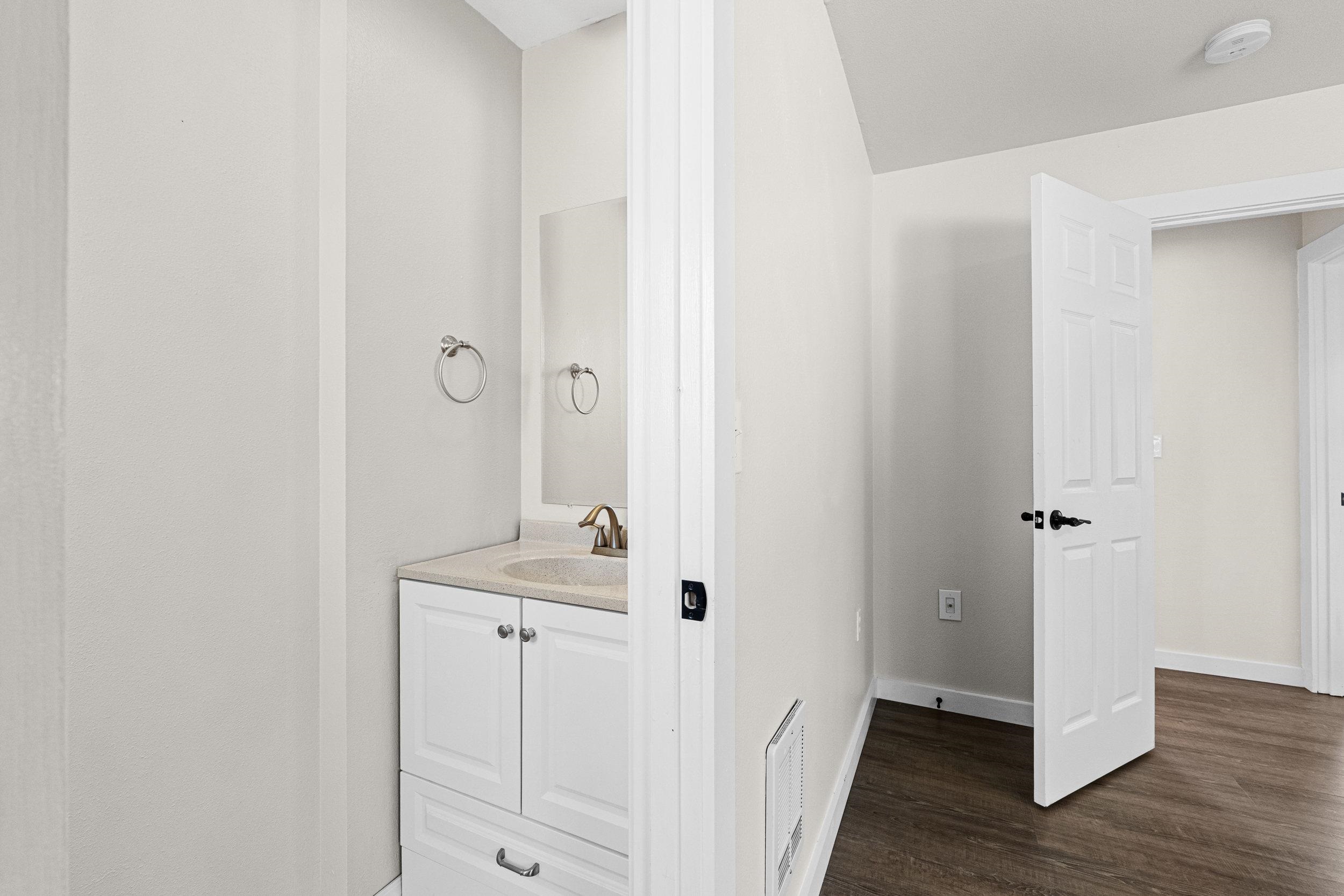 1313 E D St - Photo 25