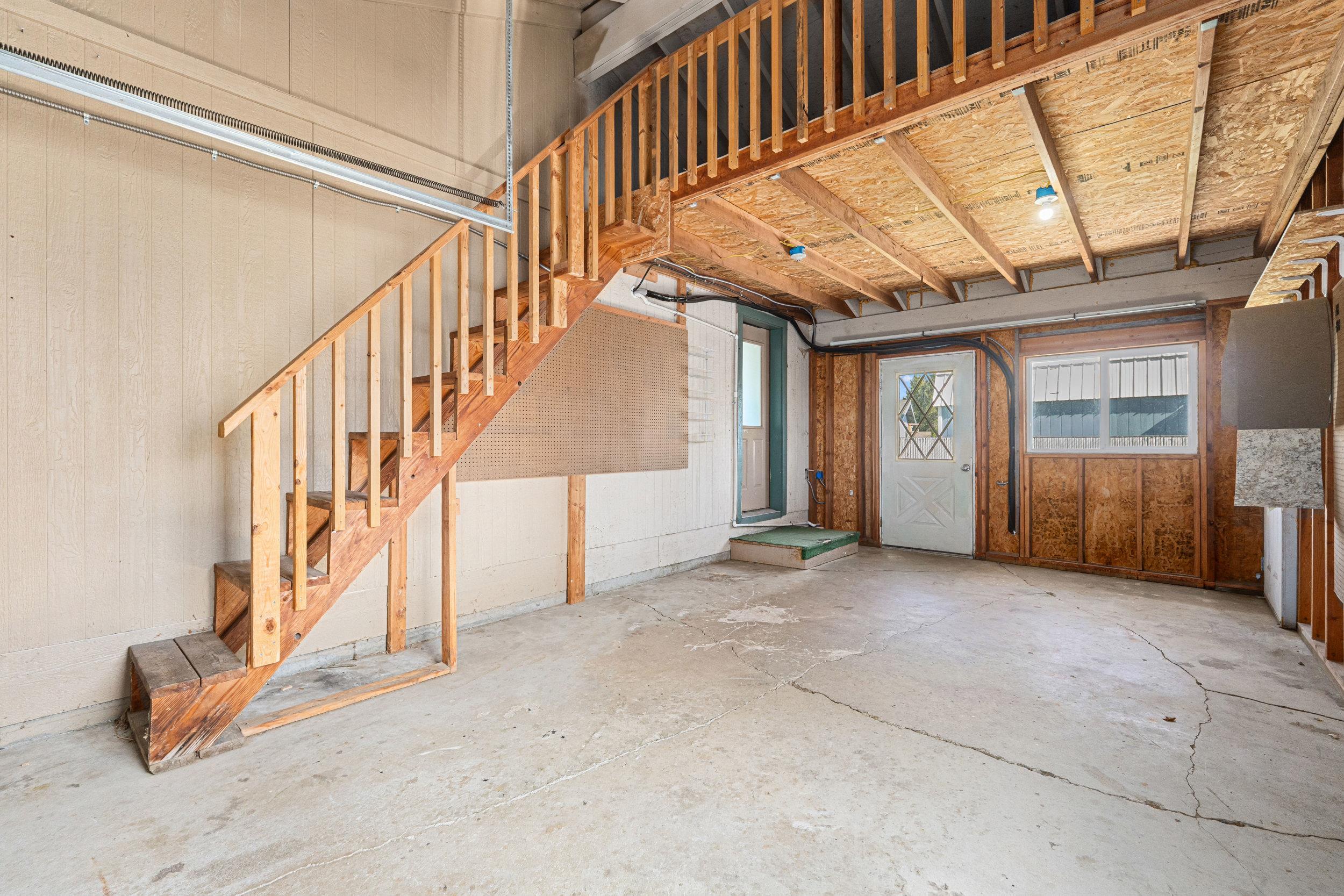 1313 E D St - Photo 30