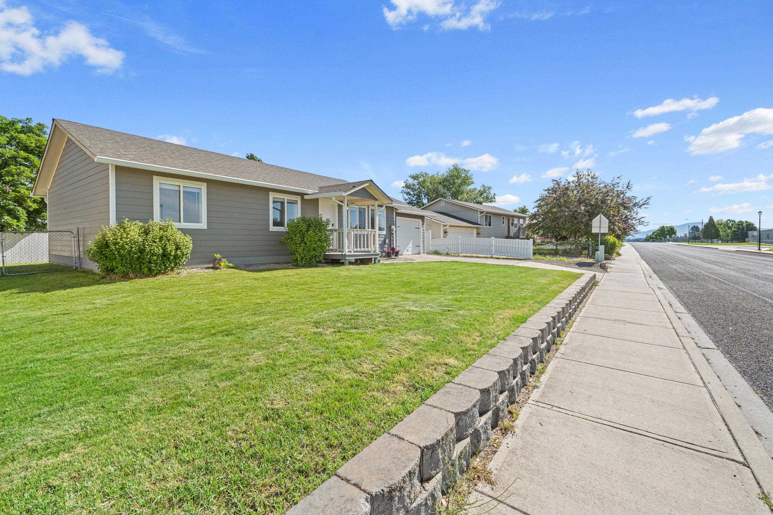 1313 E D St - Photo 35