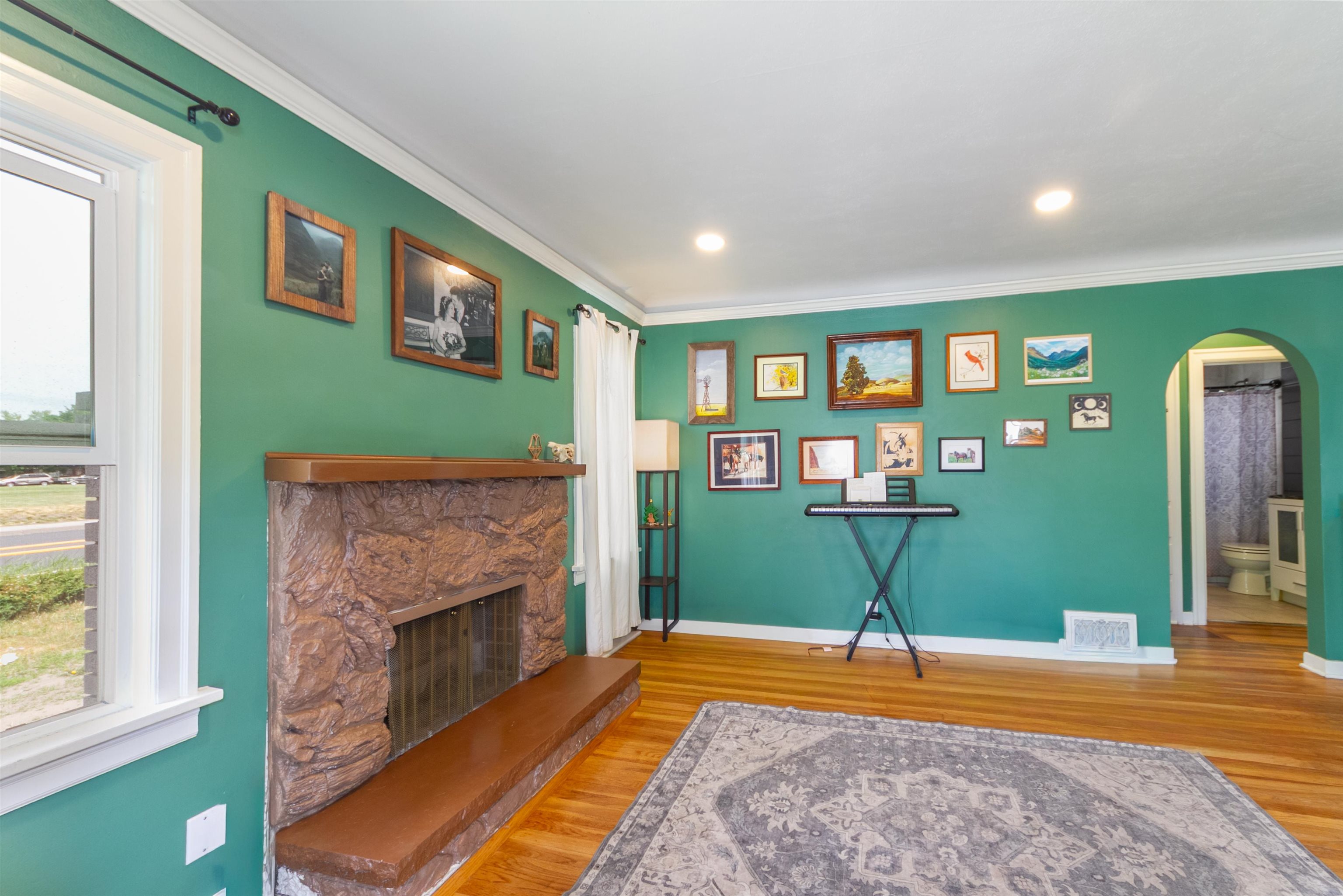 536 E Wellesley Ave - Photo 3