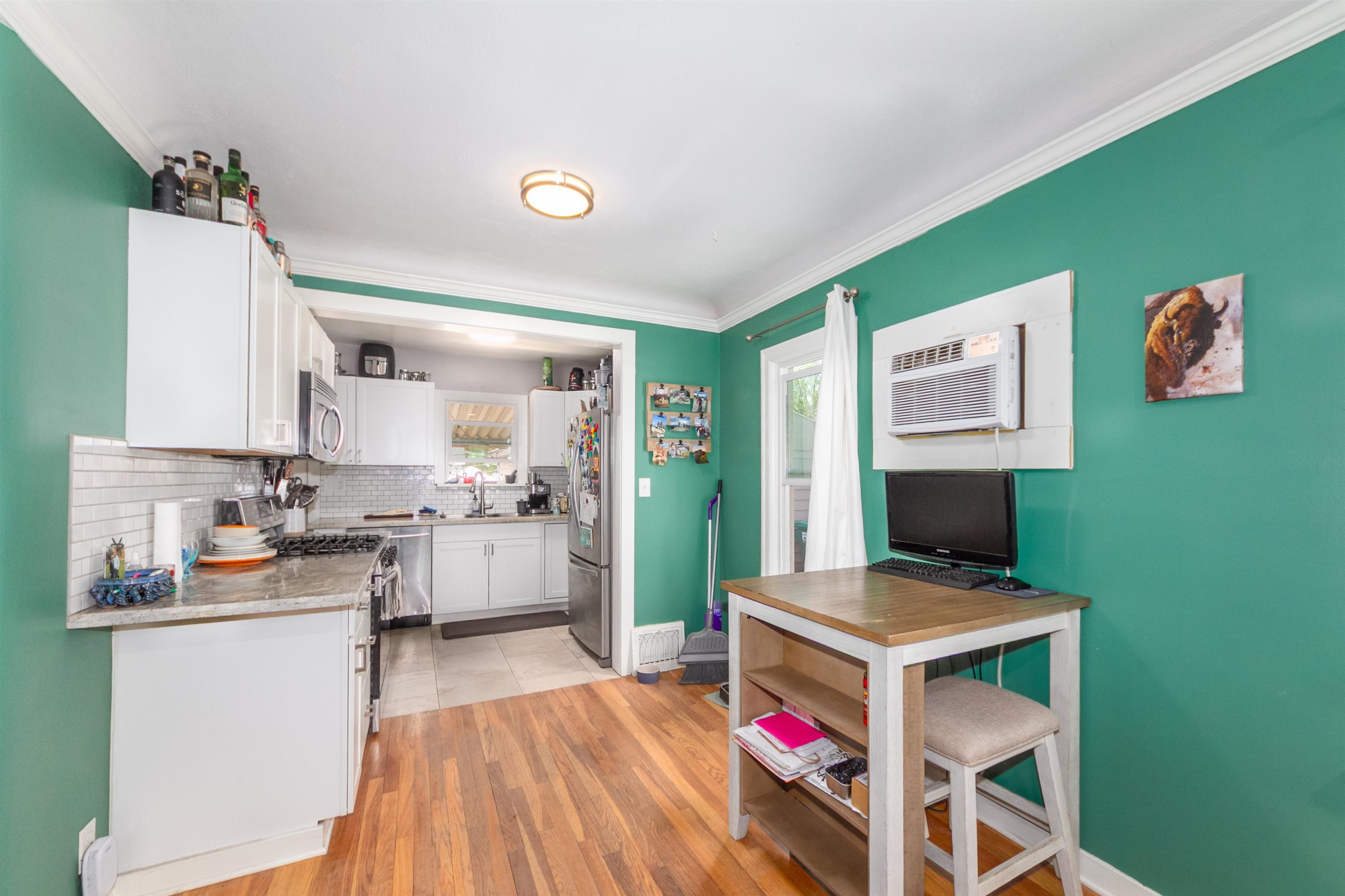 536 E Wellesley Ave - Photo 4