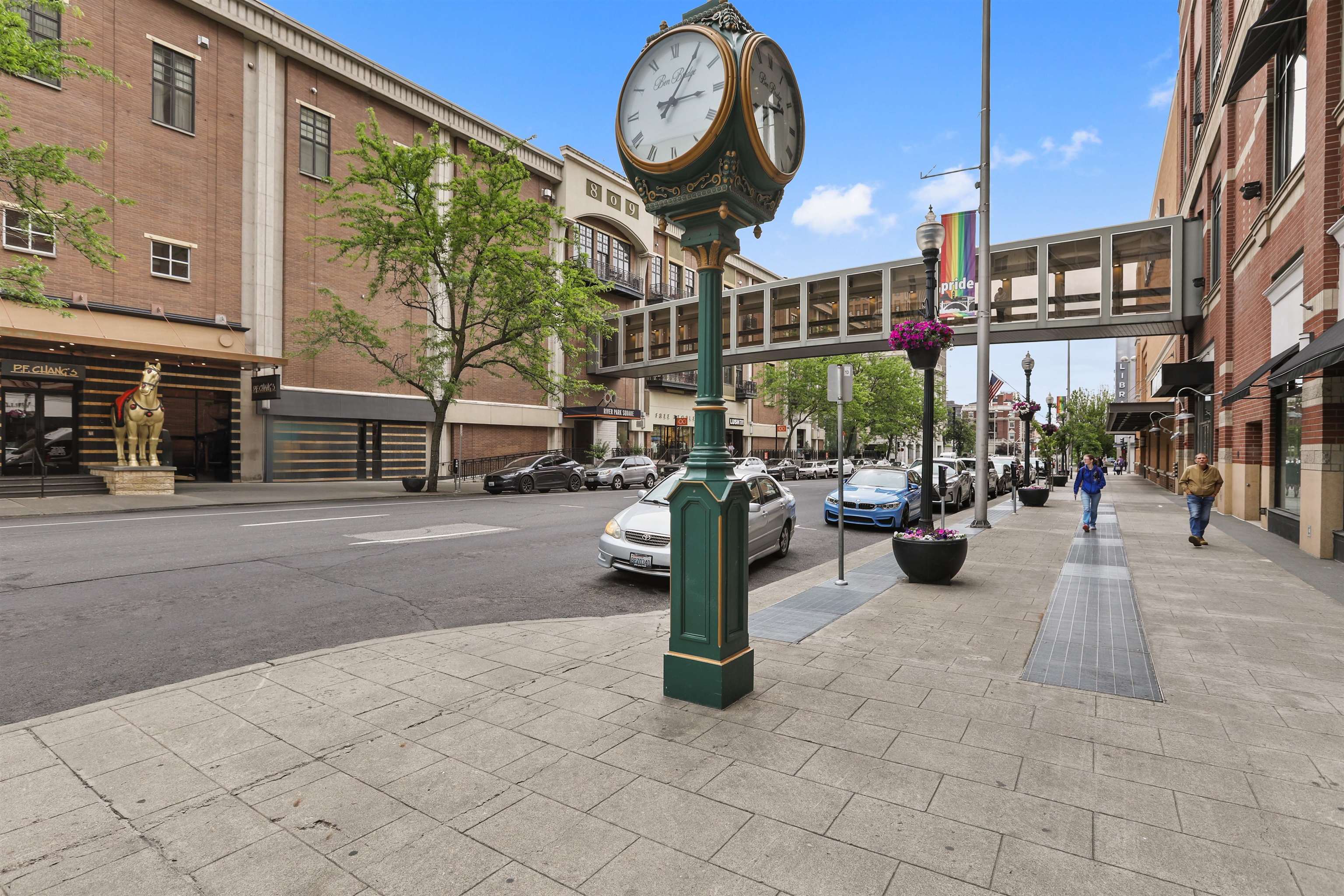 809 W Main Ave - Photo 2