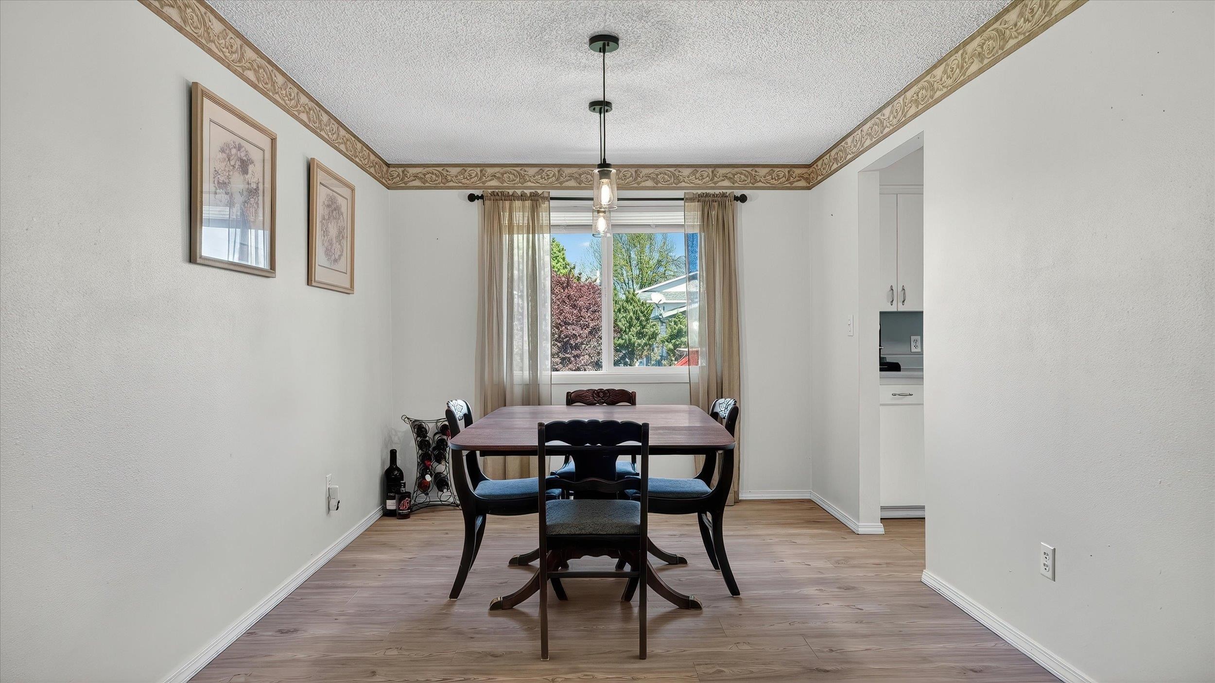 523 E Fellows St - Photo 8