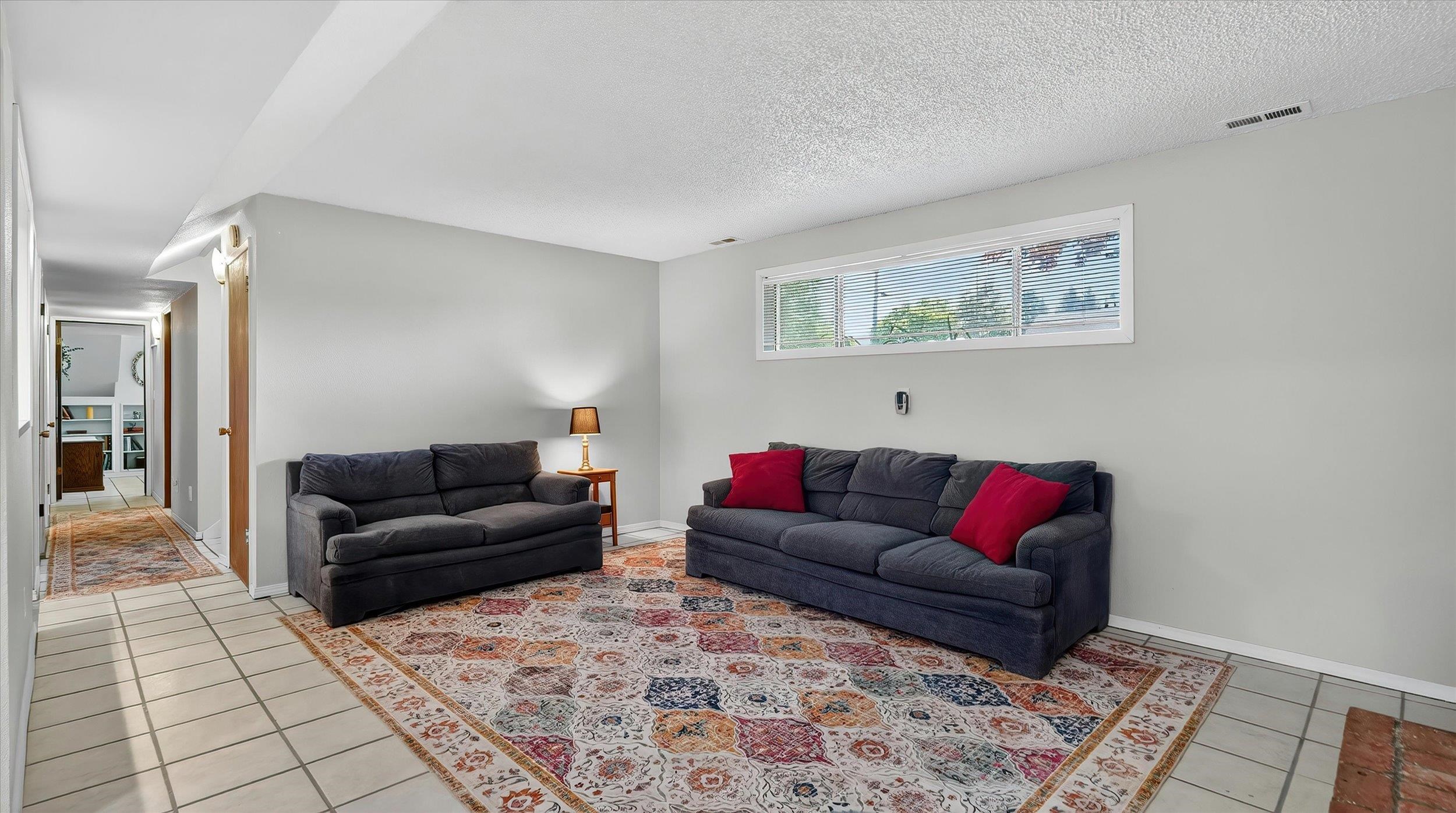 523 E Fellows St - Photo 21