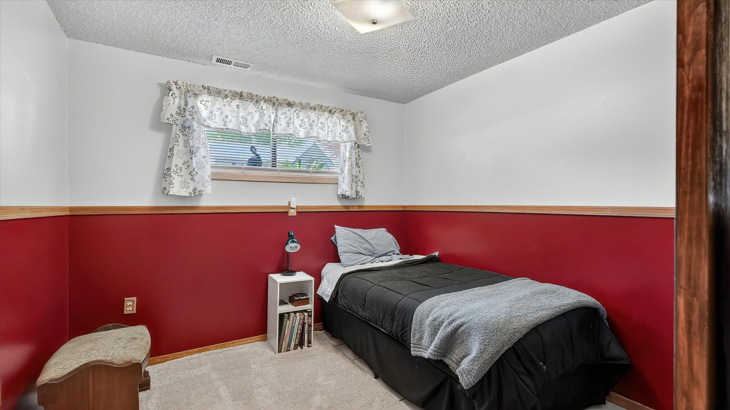 523 E Fellows St - Photo 27