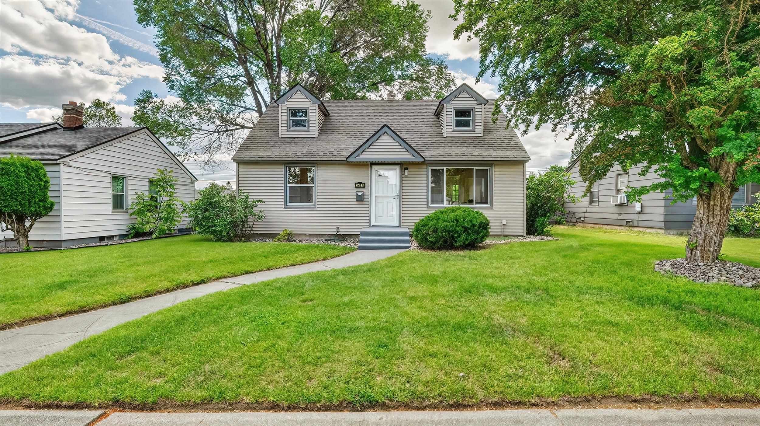 5417 N Adams St - Photo 2