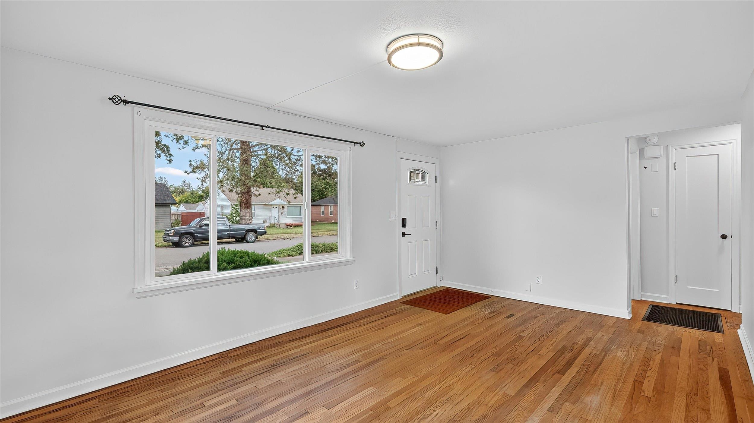 5417 N Adams St - Photo 6
