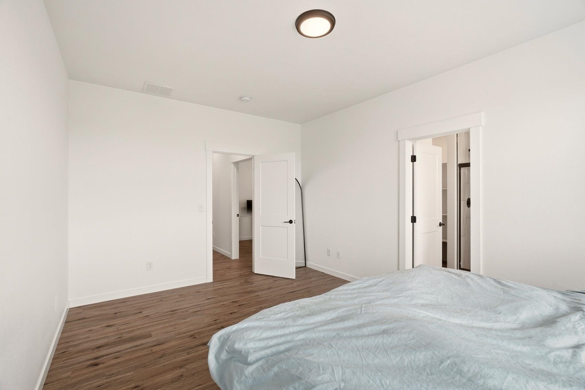 2417 Sunrise Dr - Photo 18