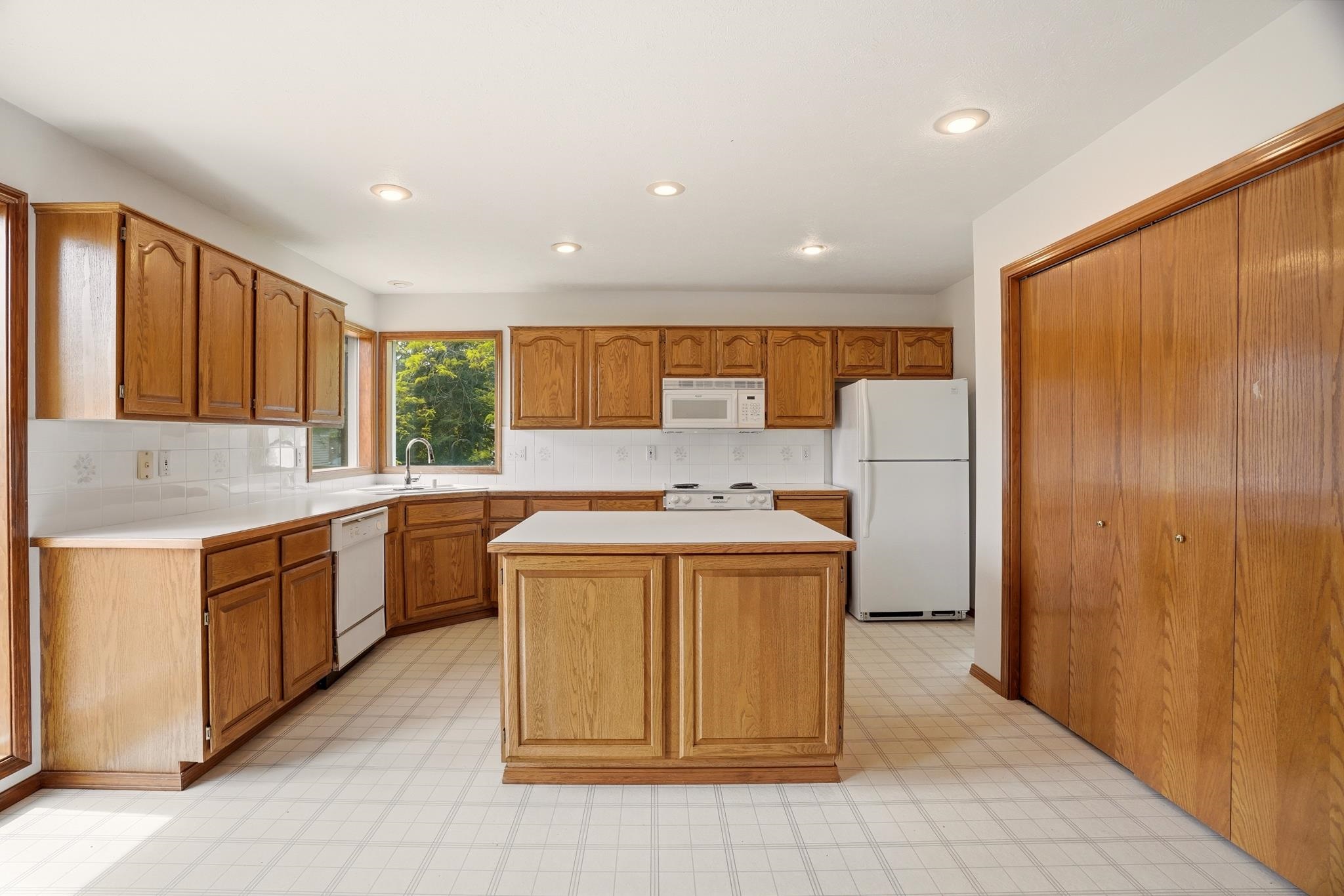 1218 E Blue Heron Ct - Photo 25