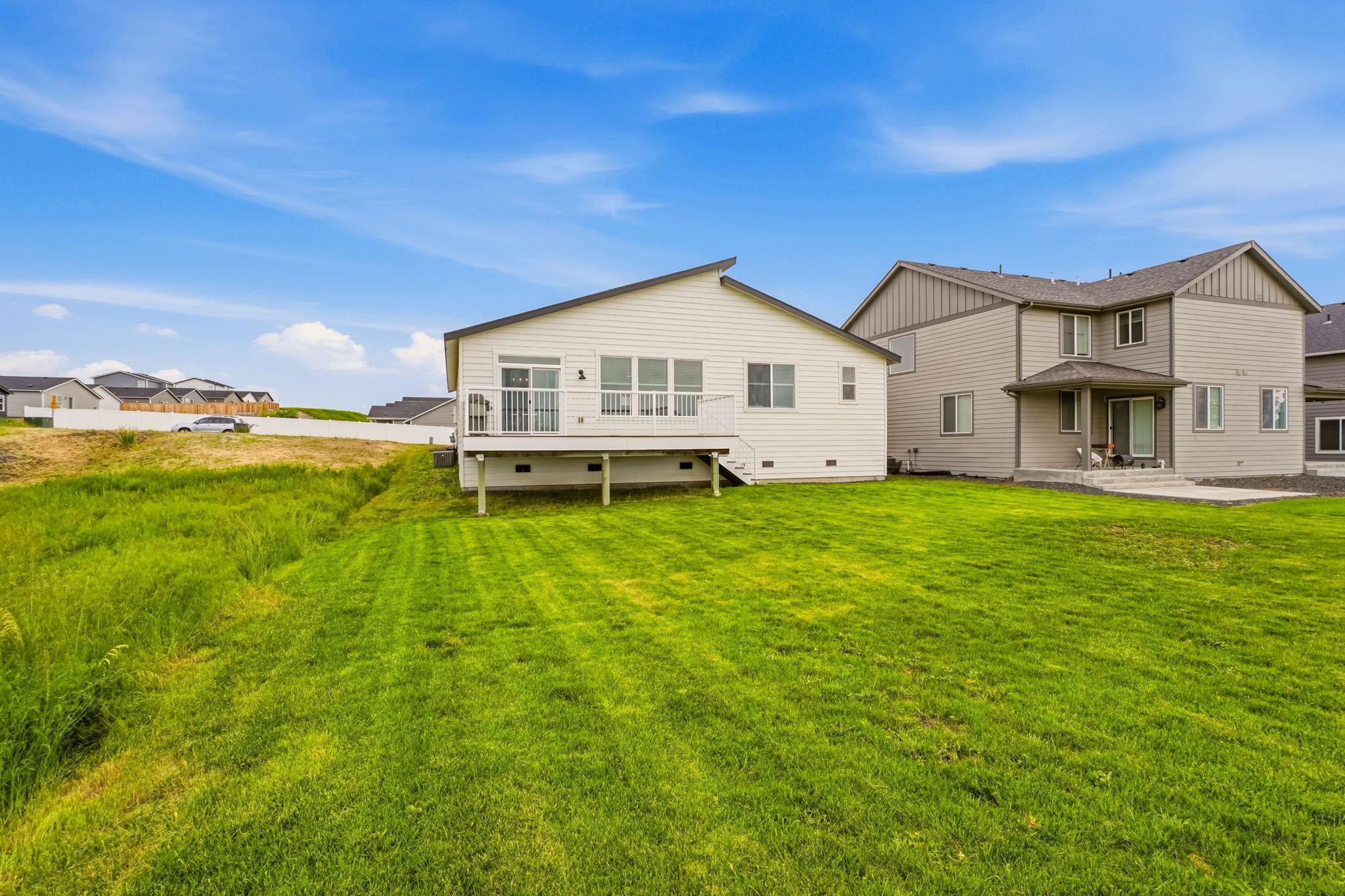2417 Sunrise Dr - Photo 31