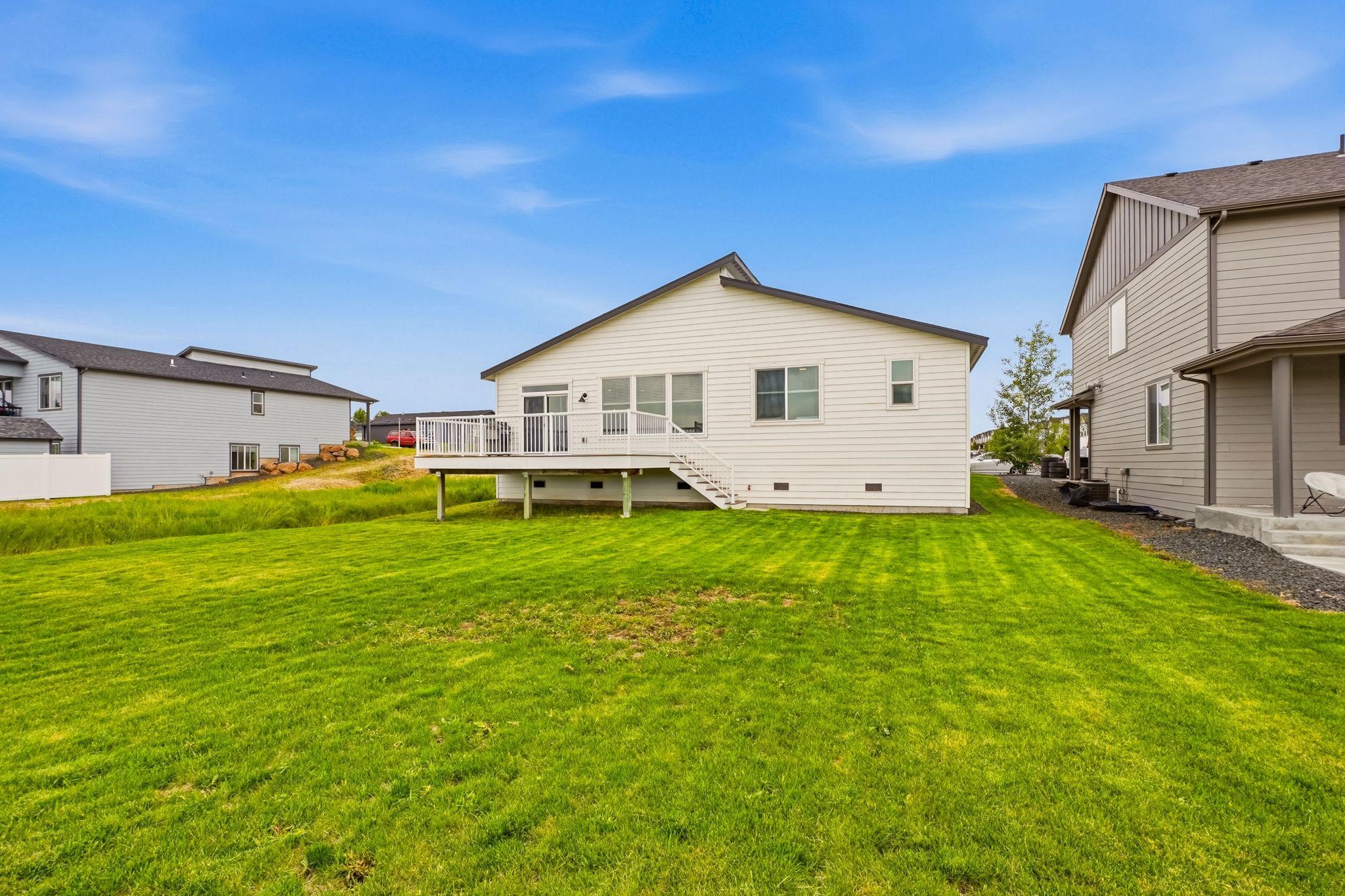 2417 Sunrise Dr - Photo 33