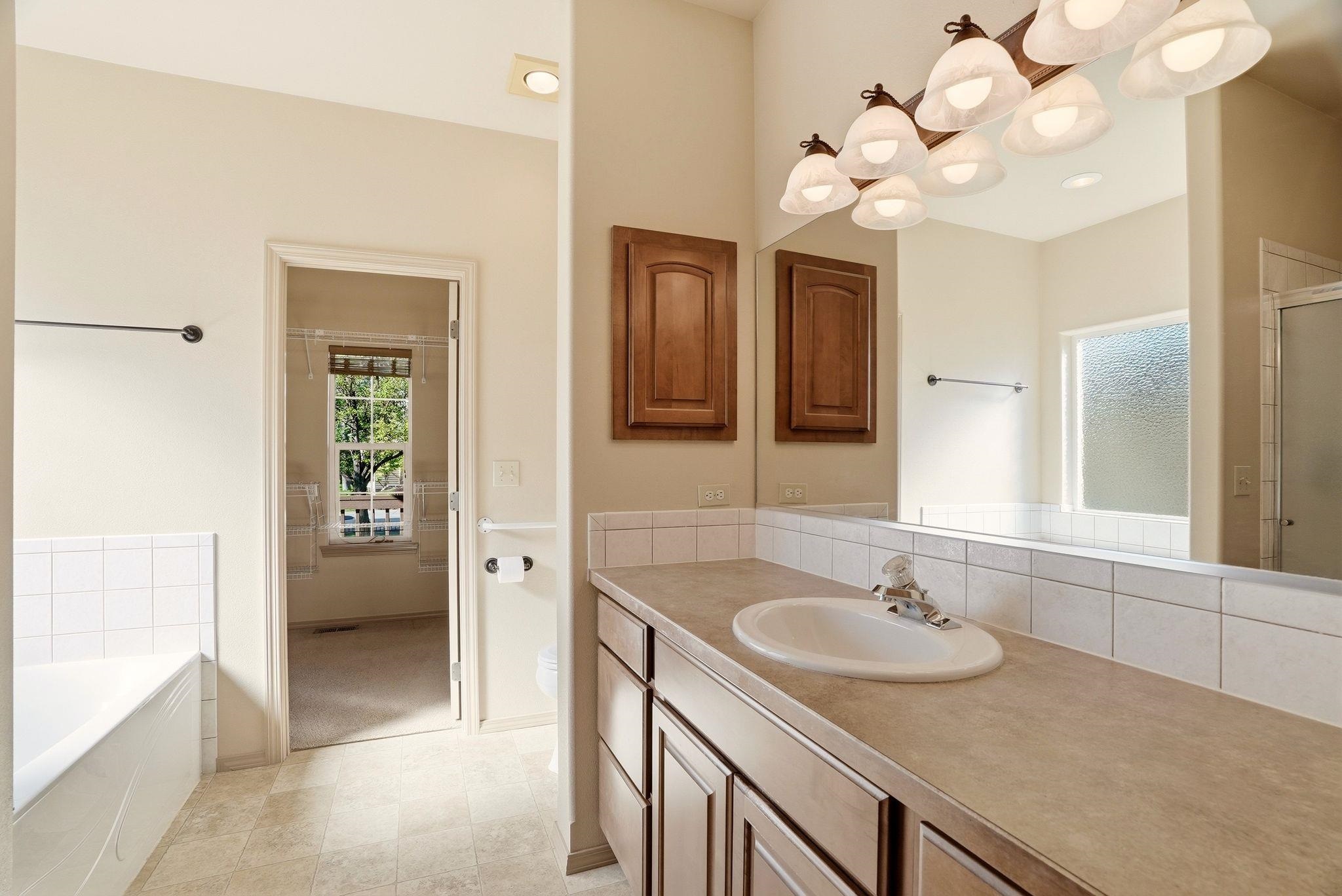 1609 E 54th Ln - Photo 22